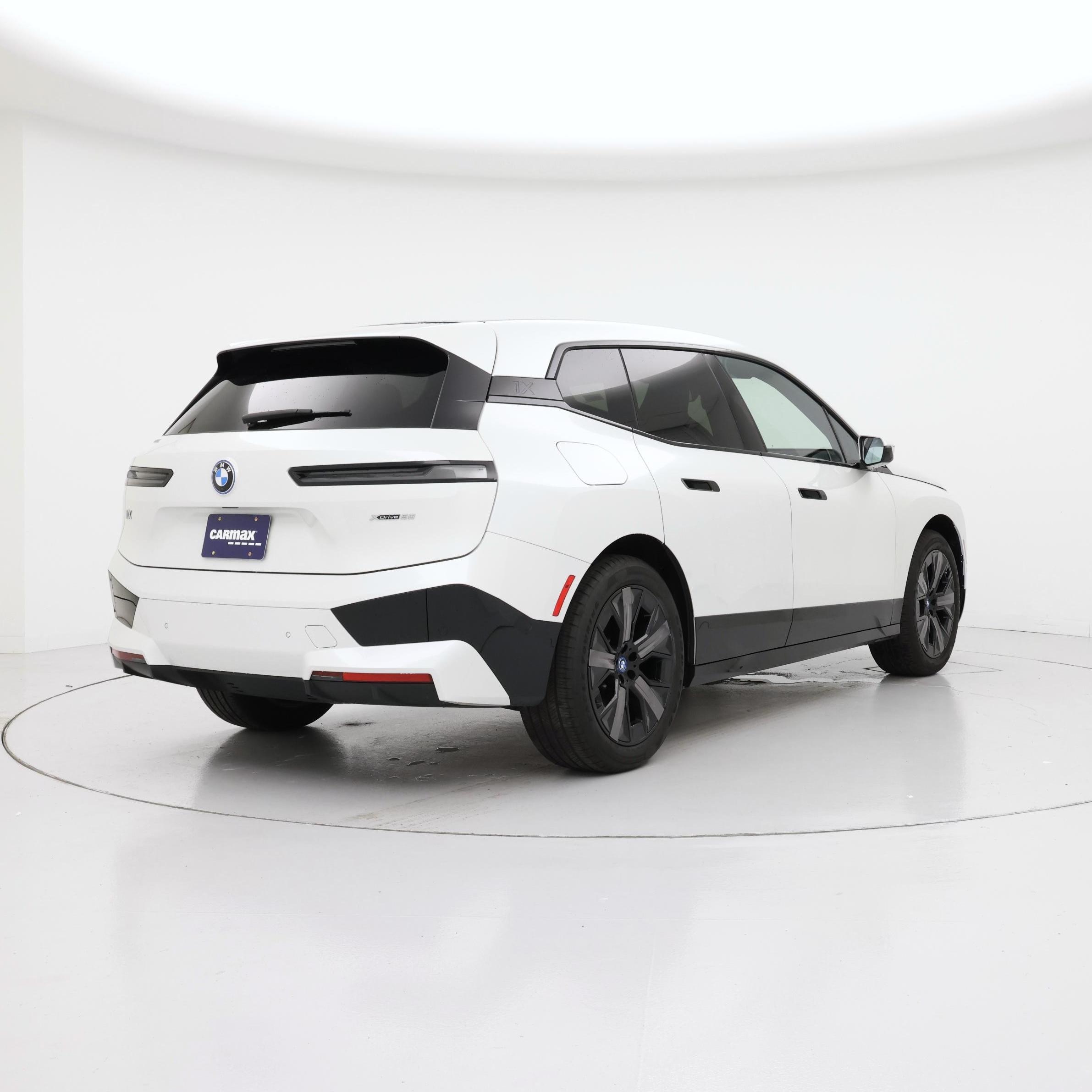Thumbnail: 2024 BMW iX - 8
