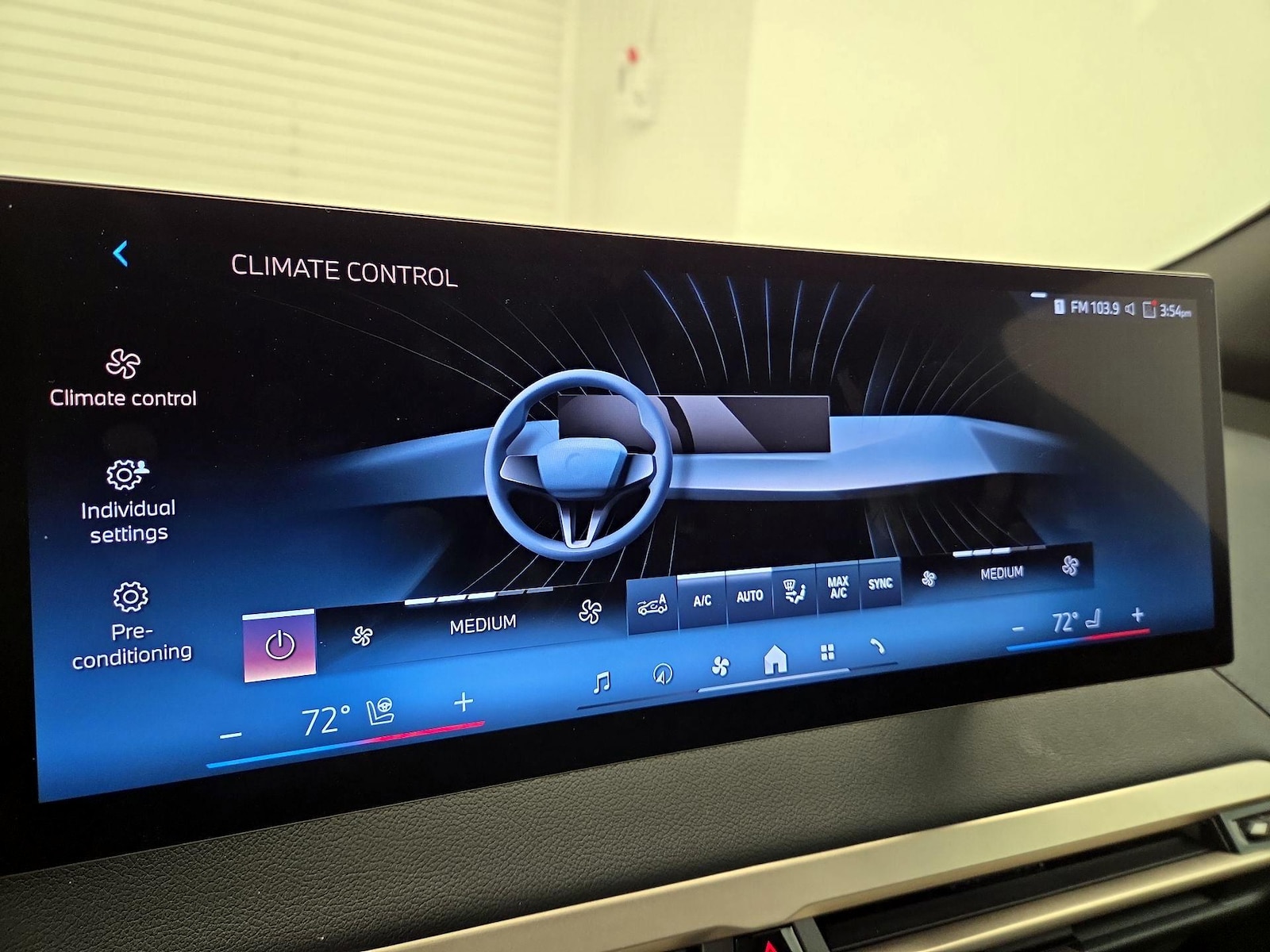 2024 BMW iX Base - Photo 18