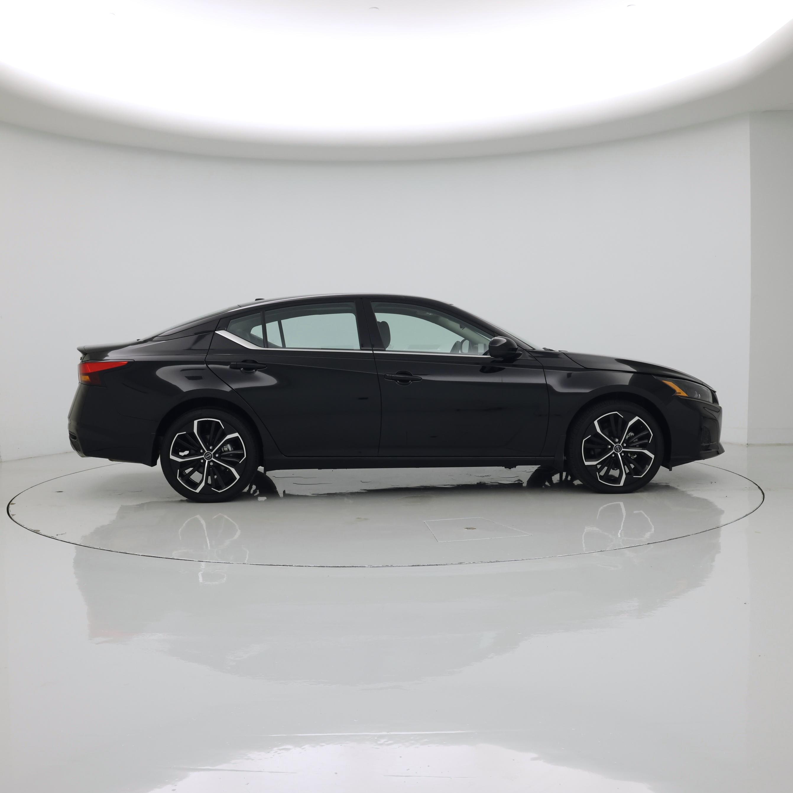 Thumbnail: 2024 Nissan Altima - 7