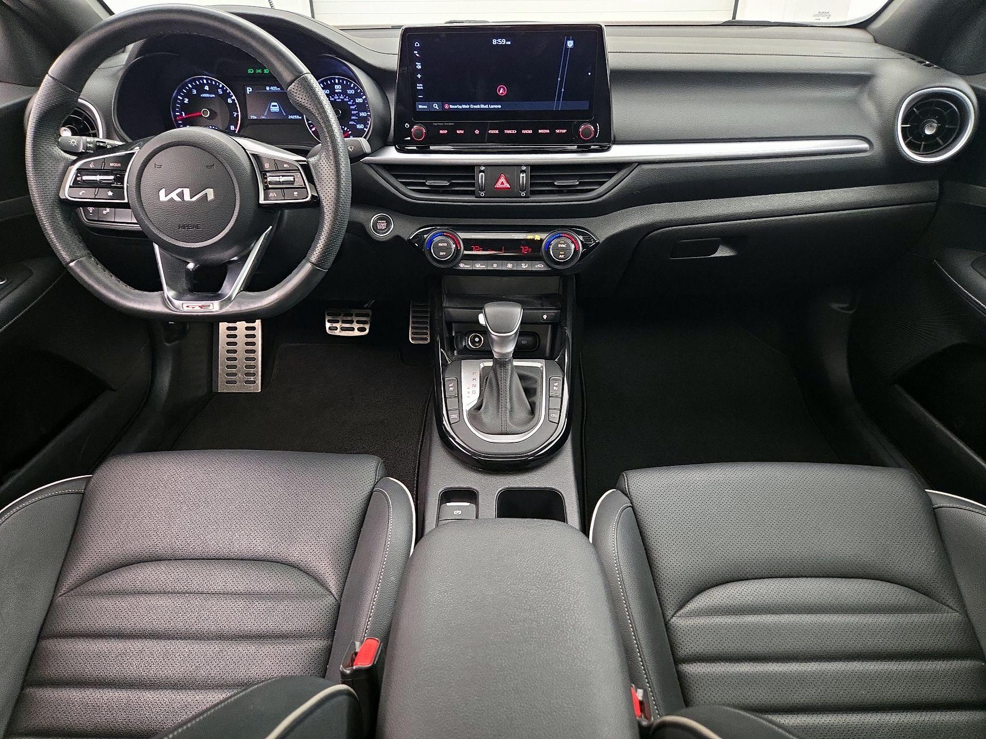 Thumbnail: 2023 Kia Forte - 9