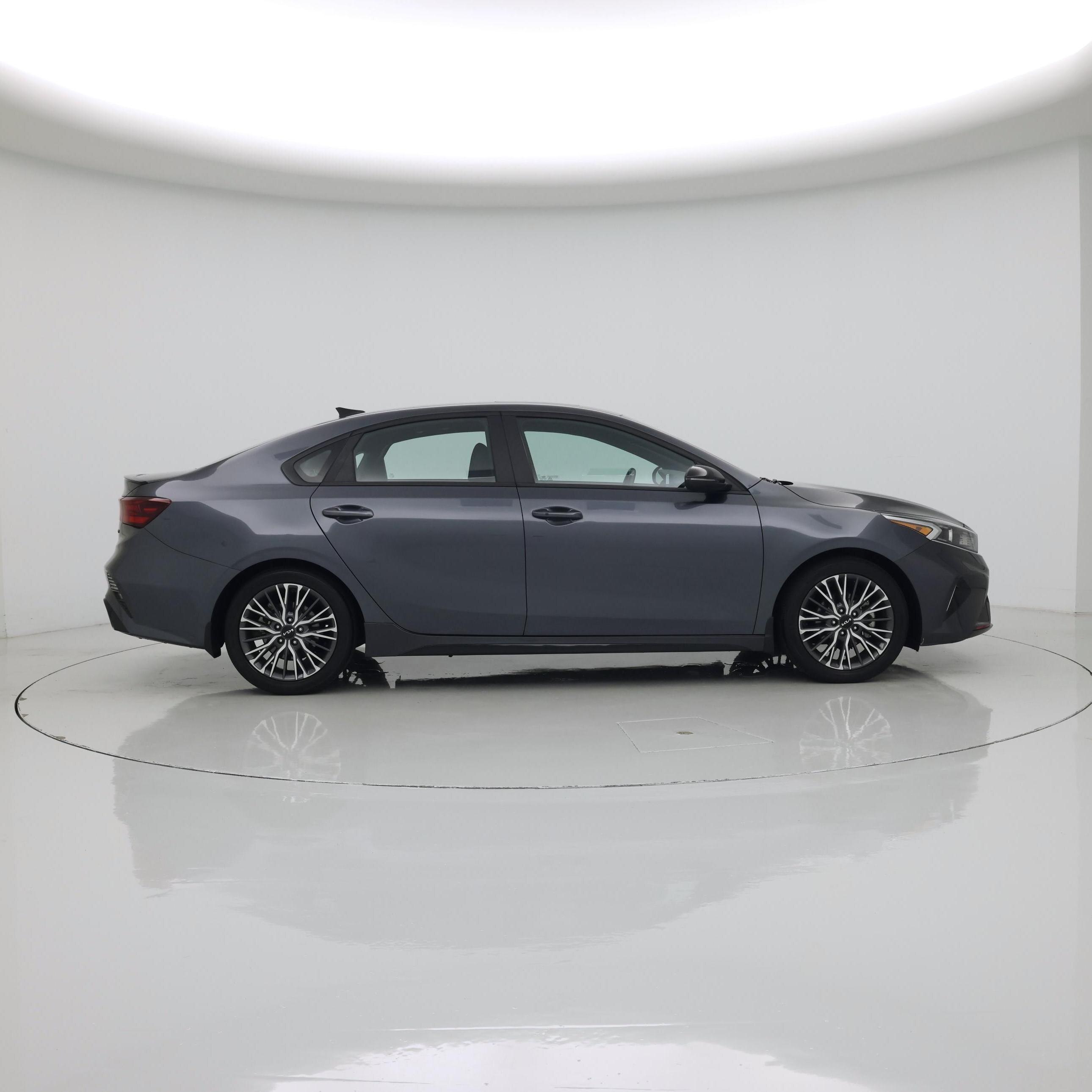 Thumbnail: 2023 Kia Forte - 7