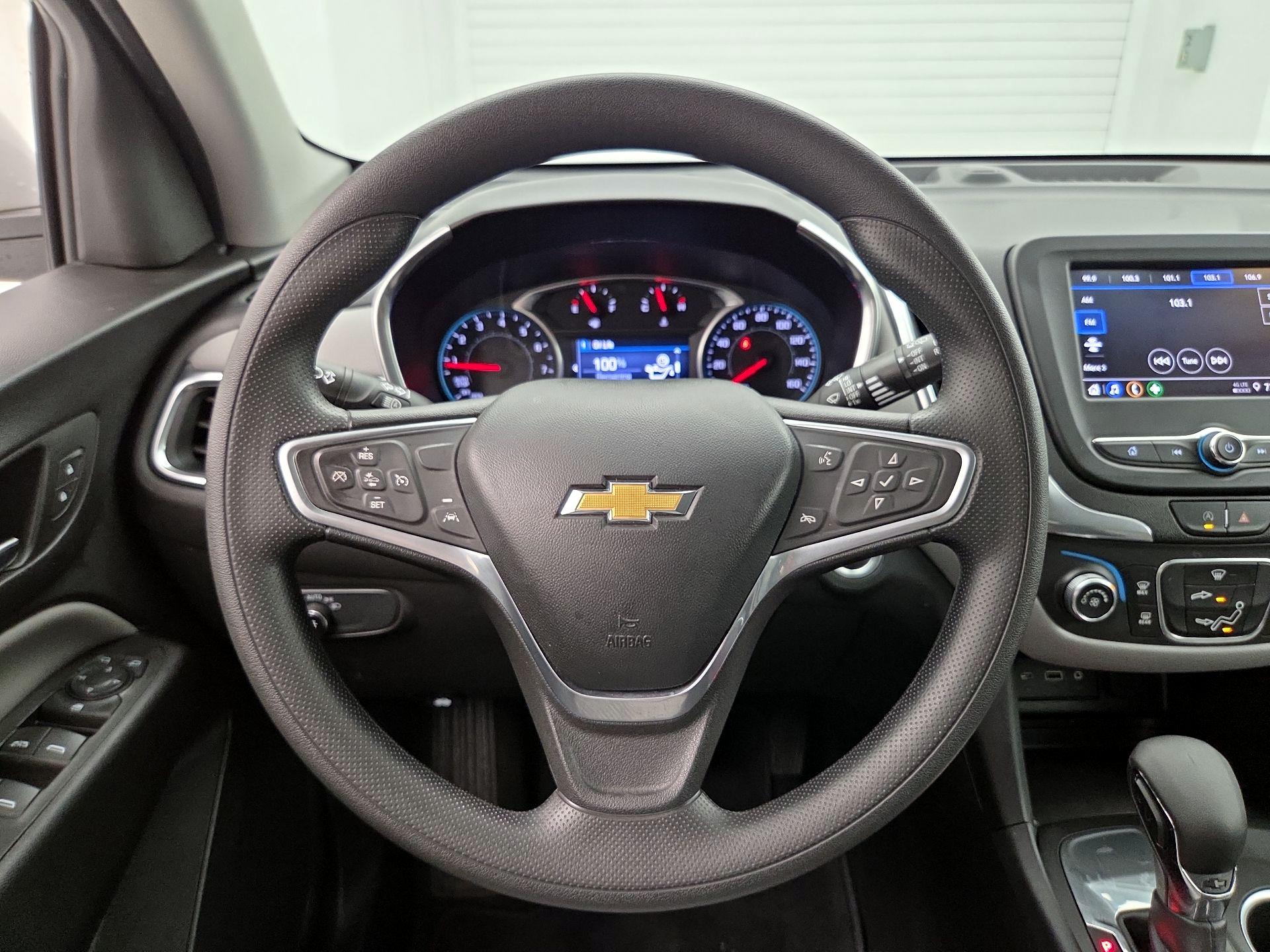 Thumbnail: 2022 Chevrolet Equinox - 10