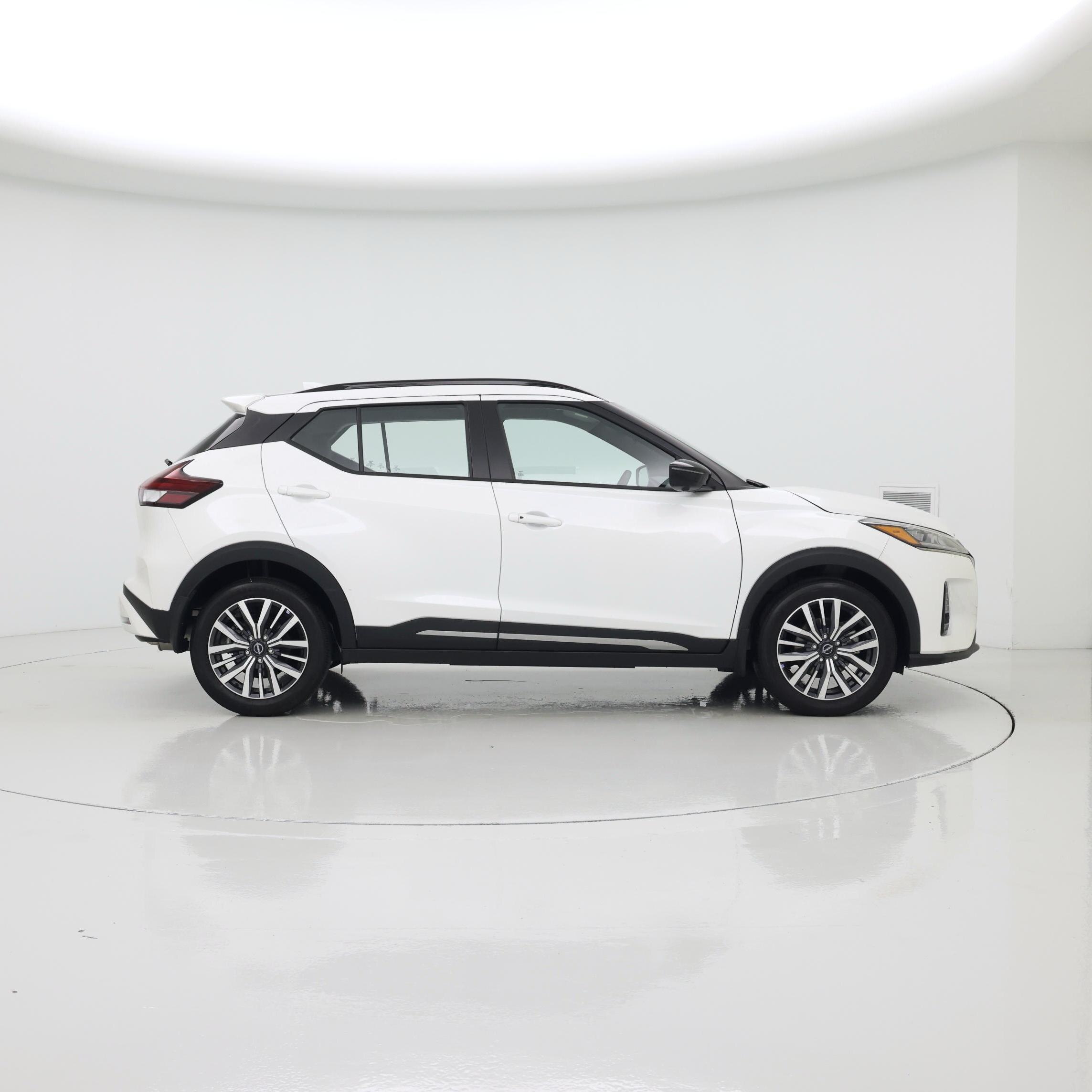 Thumbnail: 2024 Nissan Kicks - 7