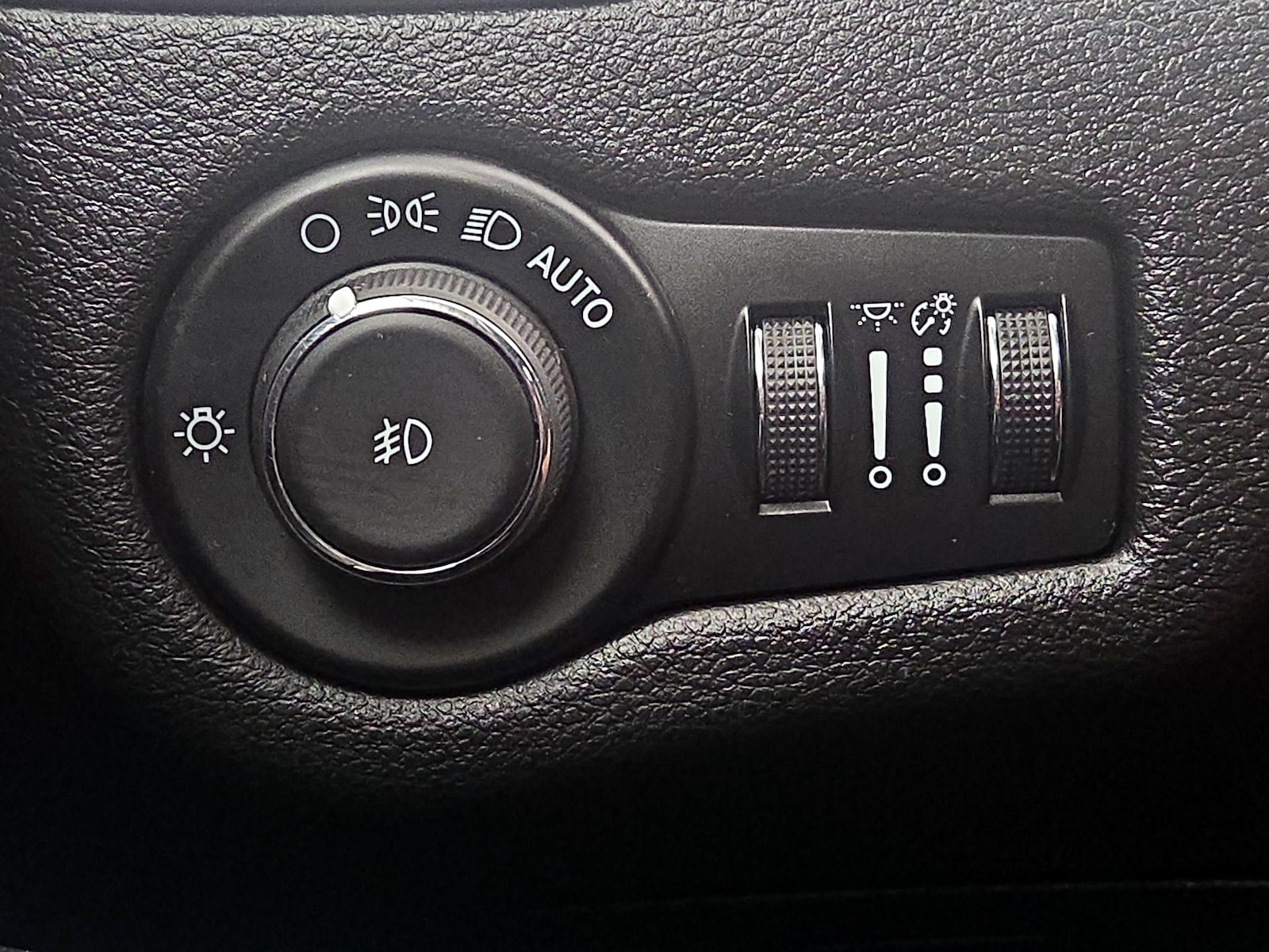 2020 Jeep Cherokee Trailhawk - Photo 14