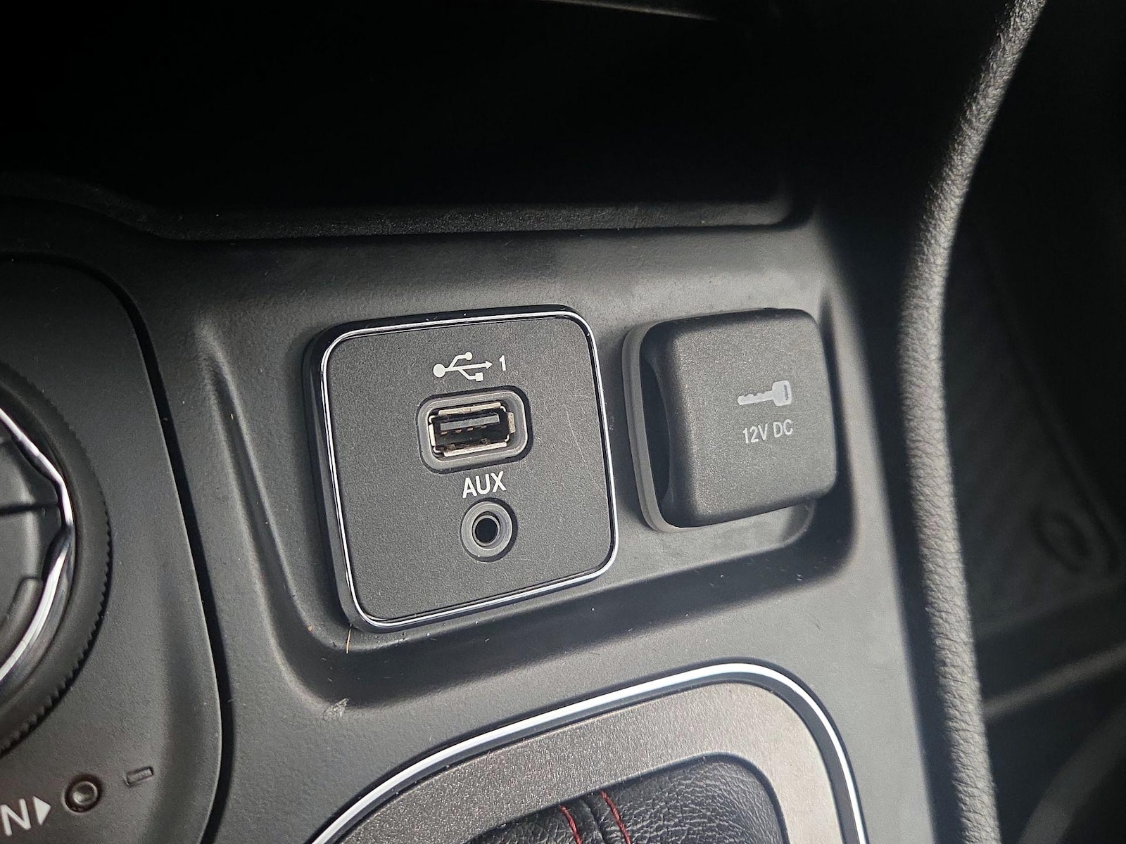 2020 Jeep Cherokee Trailhawk - Photo 19