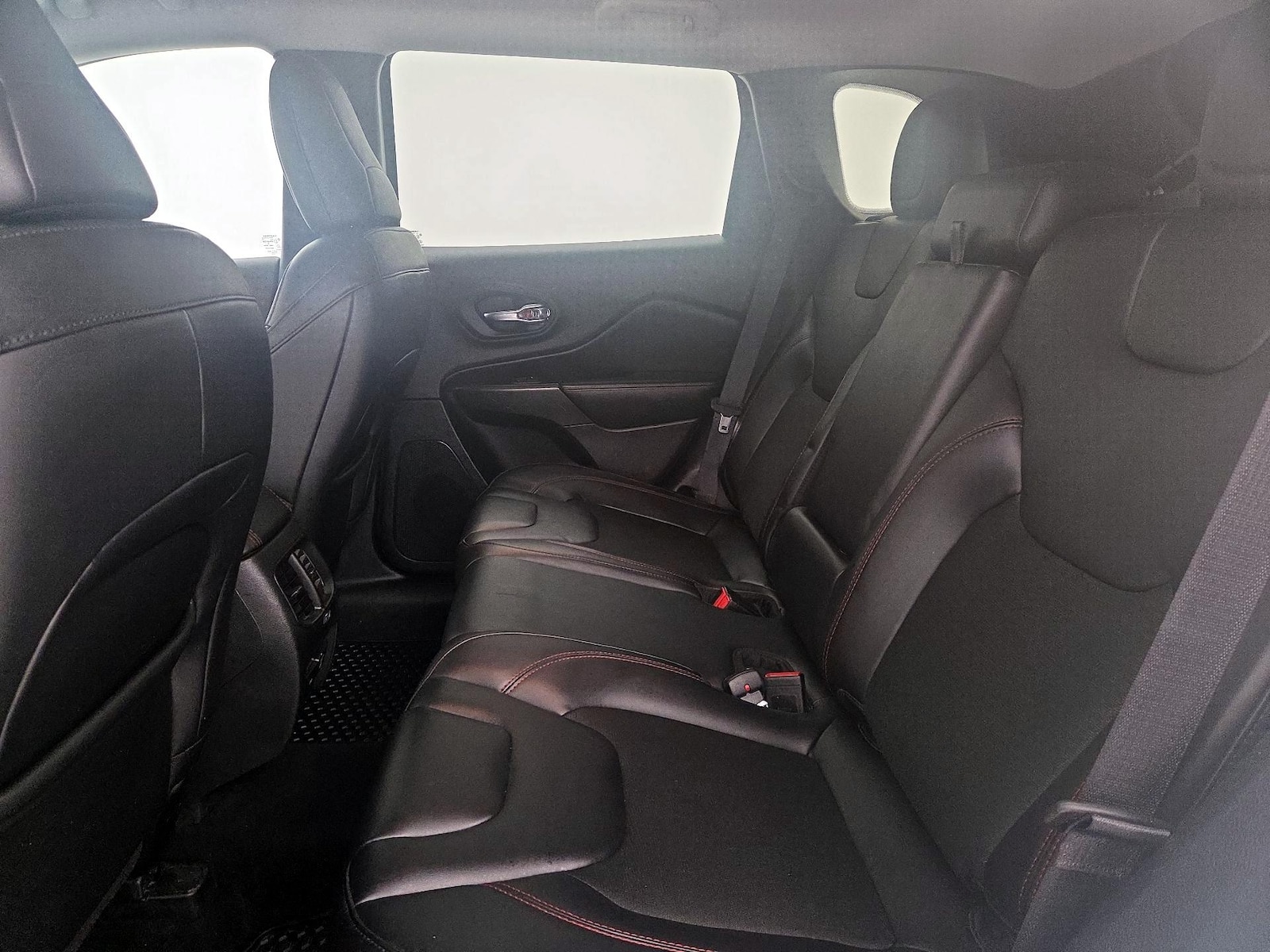 2020 Jeep Cherokee Trailhawk - Photo 20