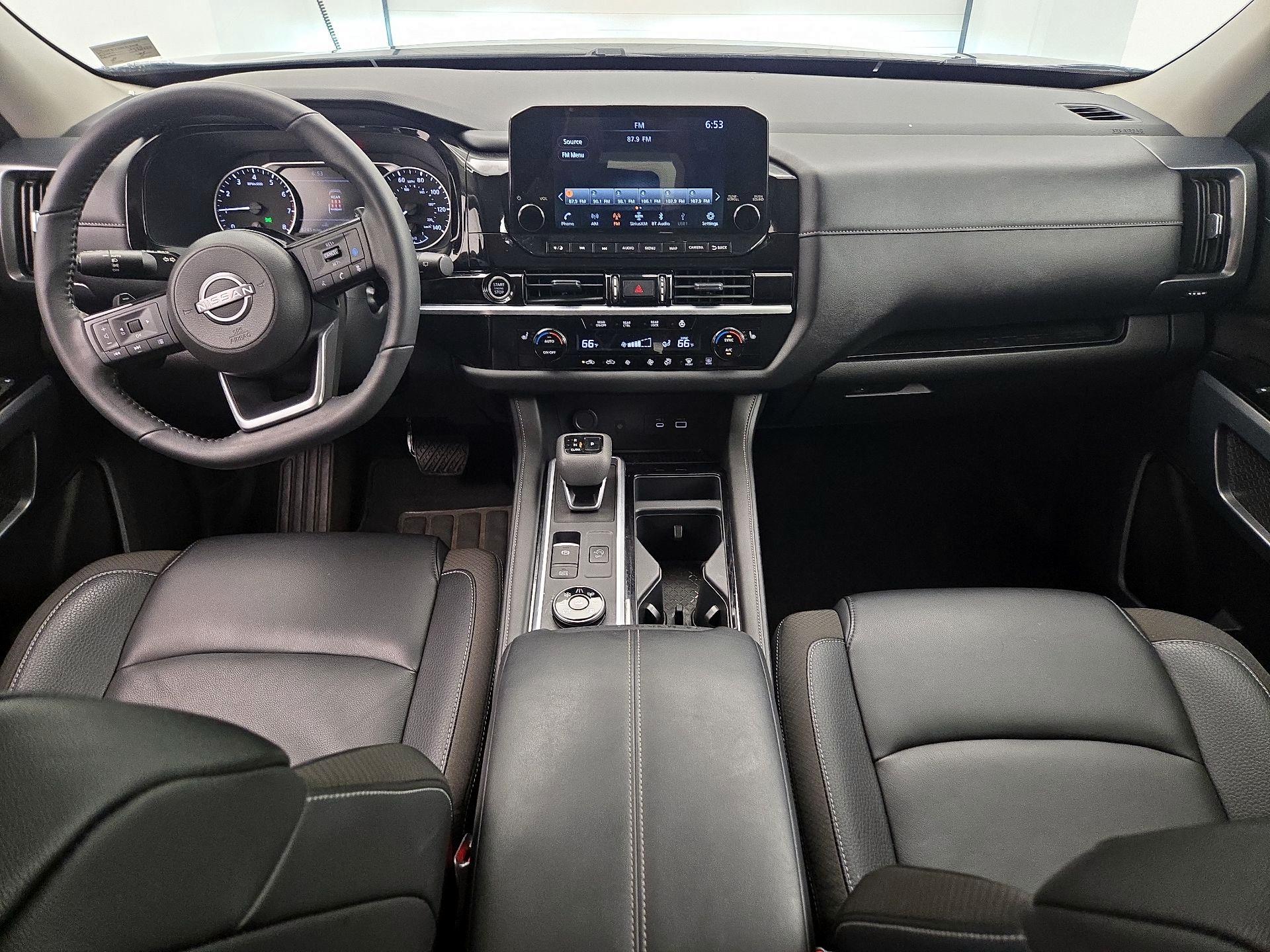 Thumbnail: 2024 Nissan Pathfinder - 9