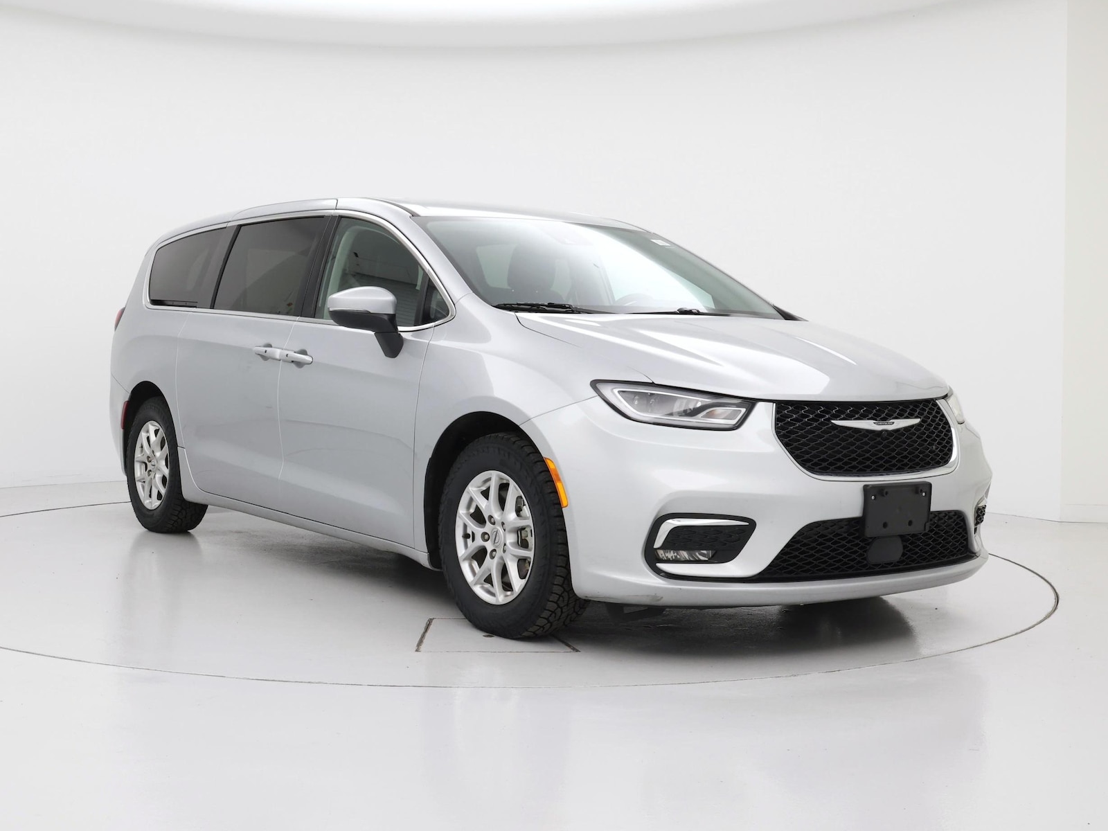 2023 Chrysler Pacifica Touring L - Photo 2
