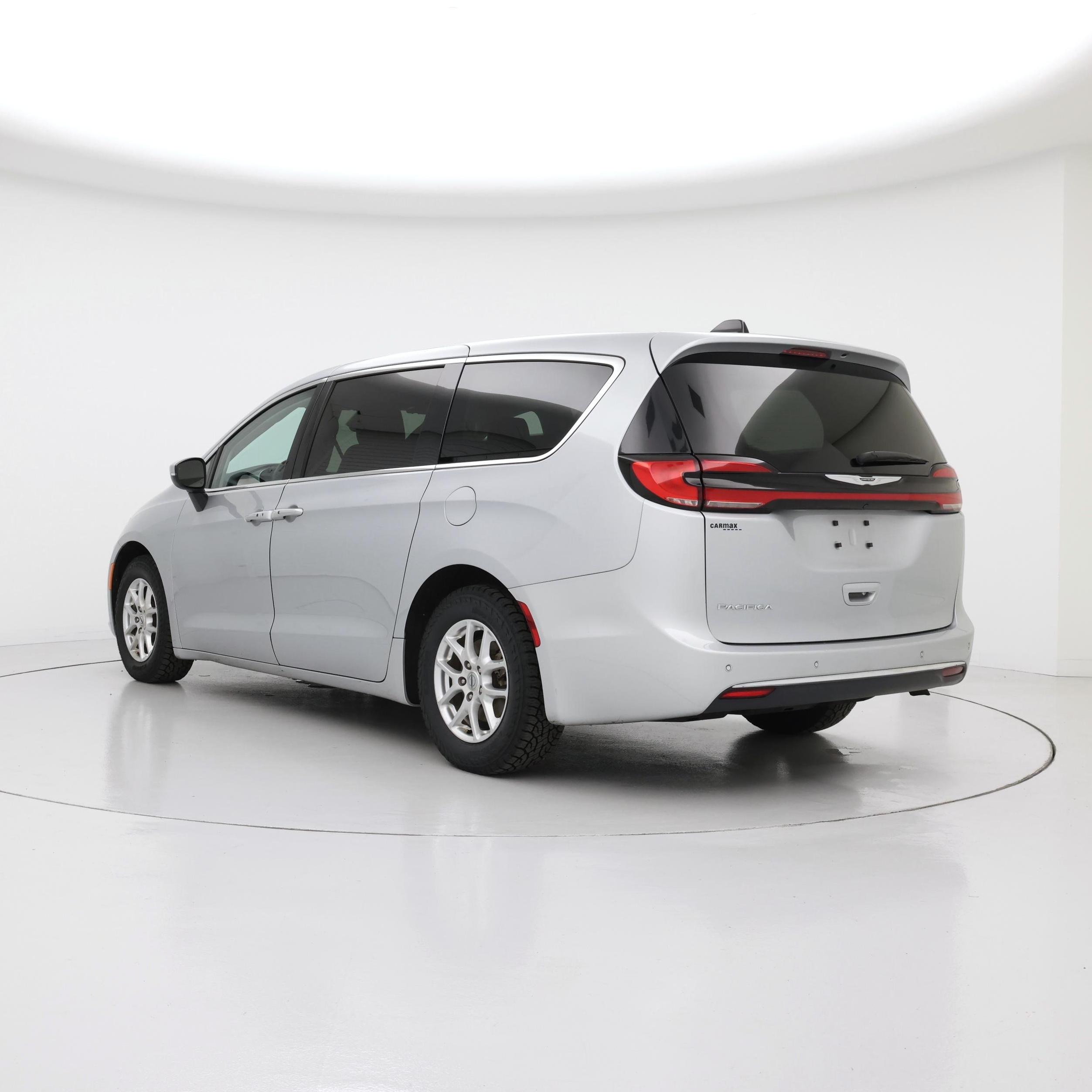 Thumbnail: 2023 Chrysler Pacifica - 2