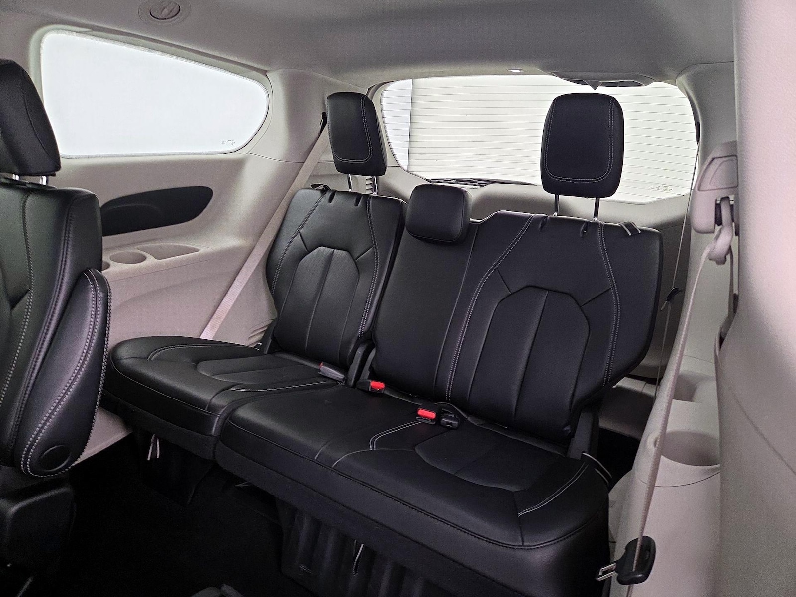 2023 Chrysler Pacifica Touring L - Photo 21