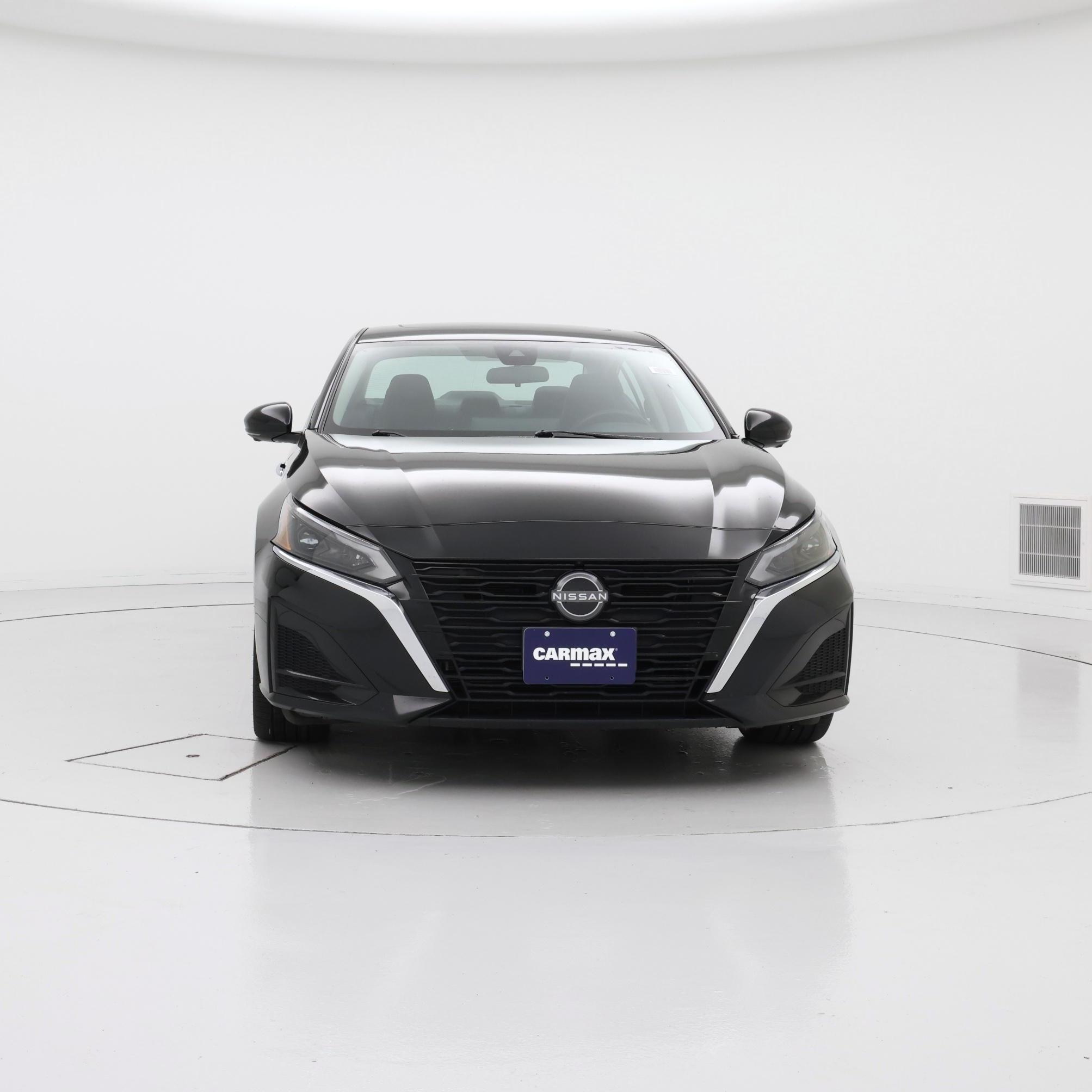 Thumbnail: 2023 Nissan Altima - 5
