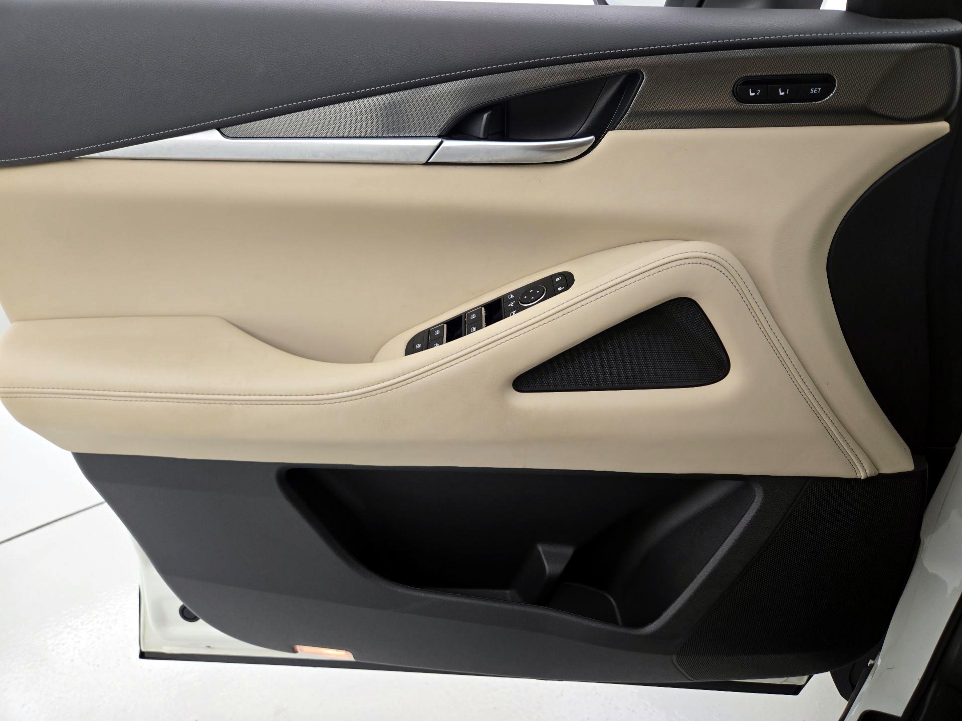 Thumbnail: 2024 INFINITI QX60 - 12