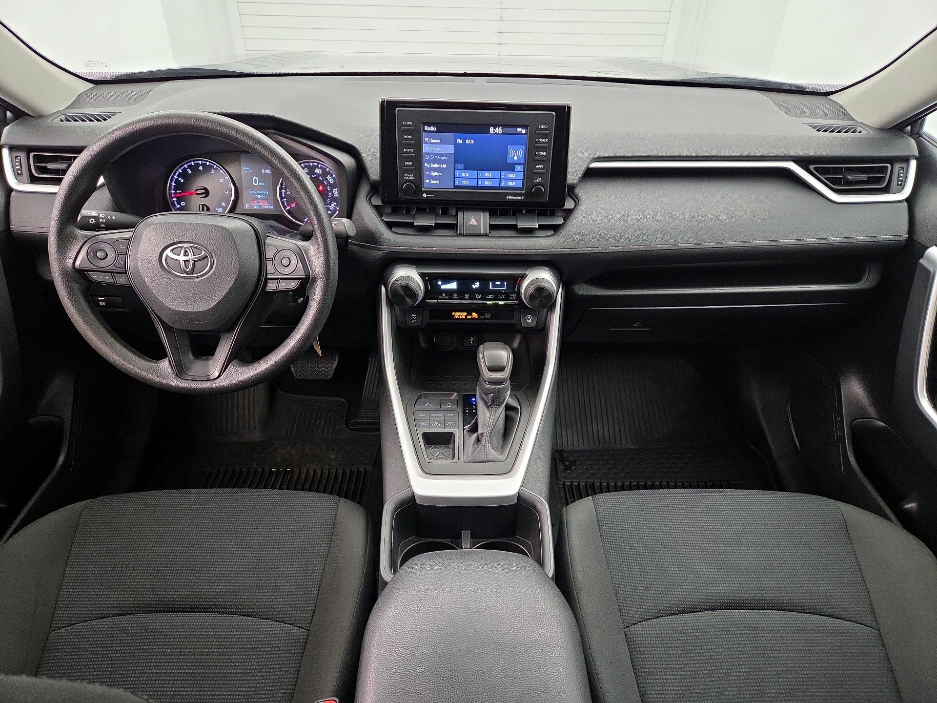 Thumbnail: 2022 Toyota RAV4 - 9