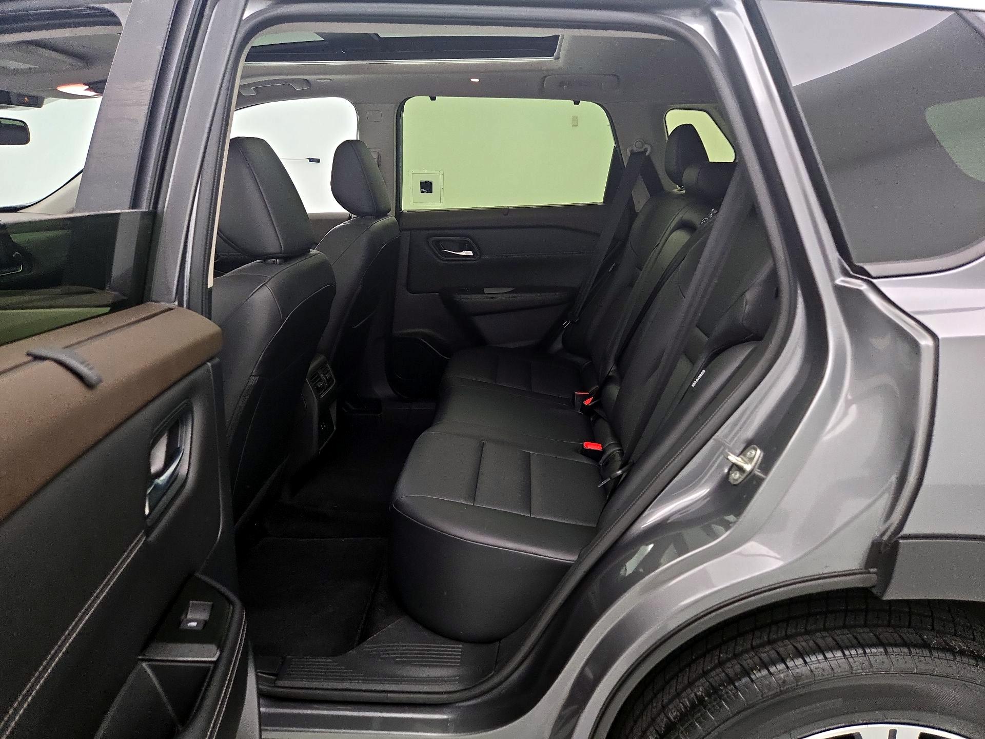 Thumbnail: 2023 Nissan Rogue - 20