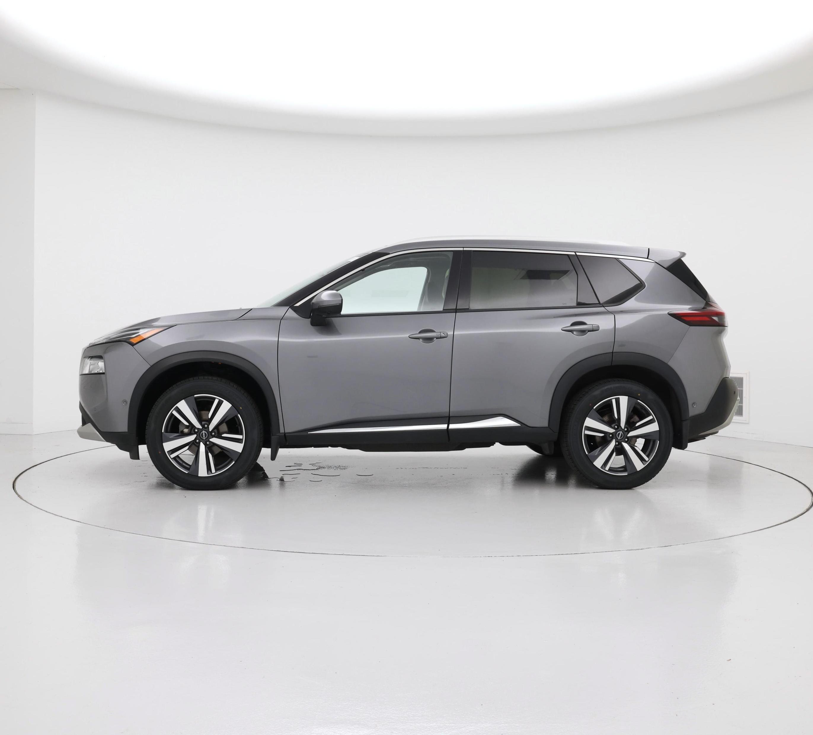 Thumbnail: 2023 Nissan Rogue - 3