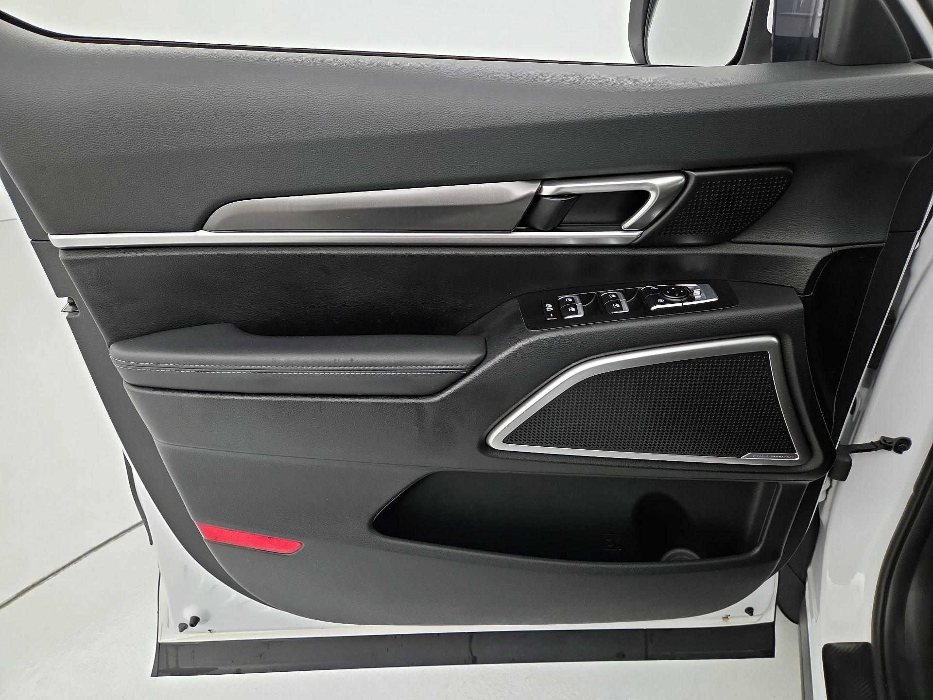Thumbnail: 2023 Kia Telluride - 12
