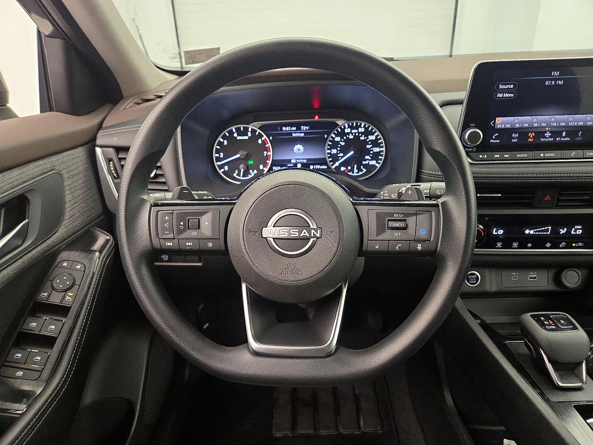 Thumbnail: 2023 Nissan Rogue - 10