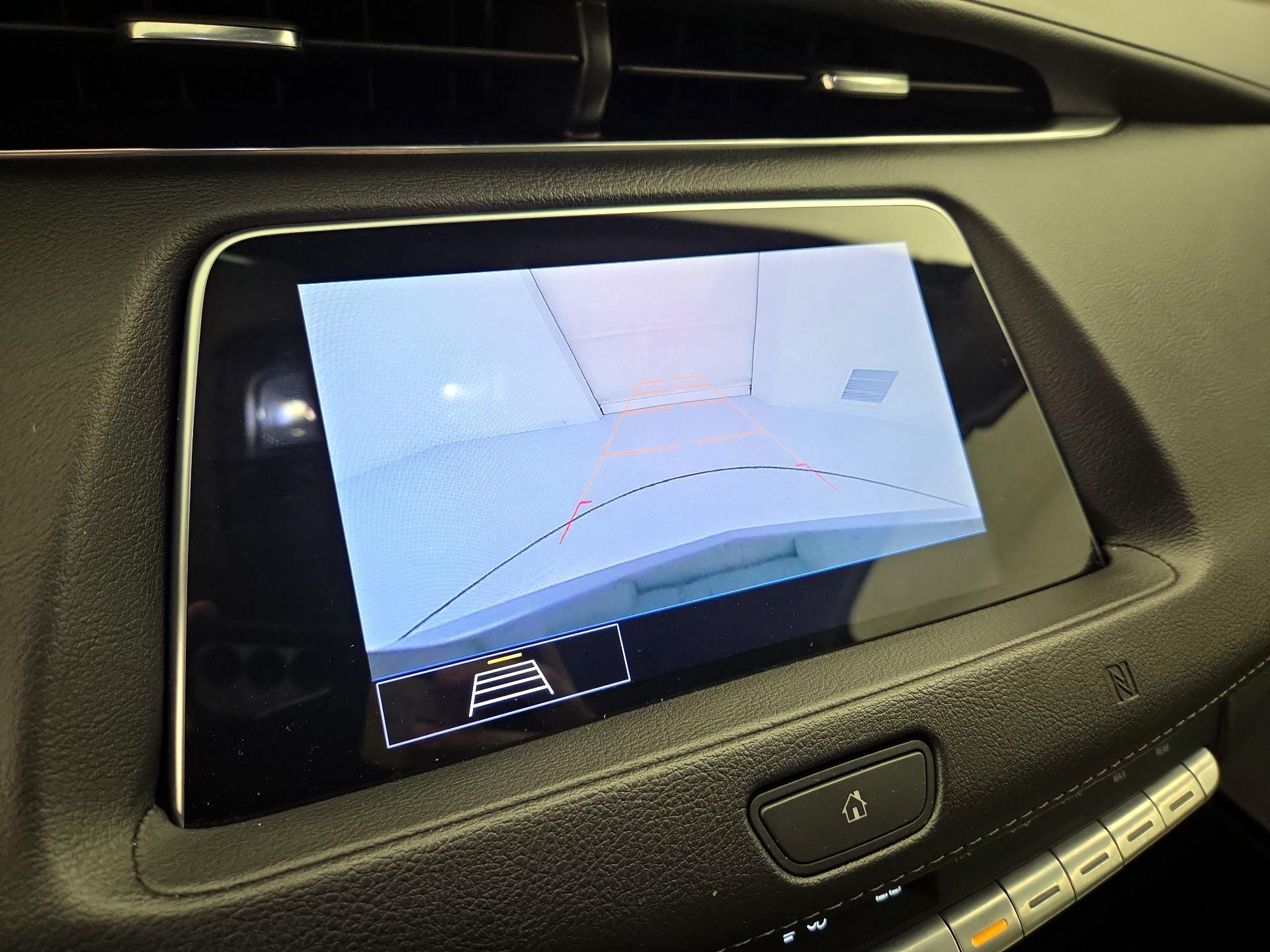 Thumbnail: 2020 Cadillac XT4 - 14