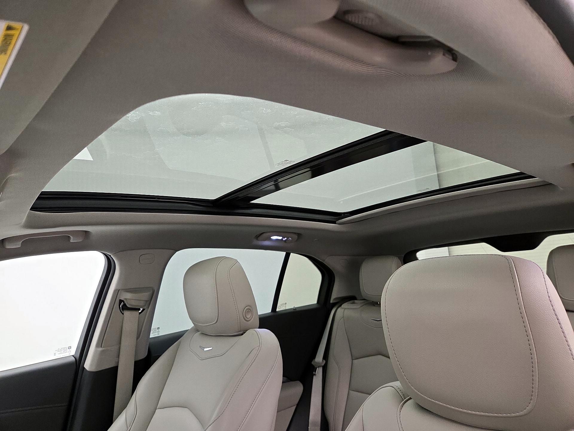 Thumbnail: 2020 Cadillac XT4 - 19