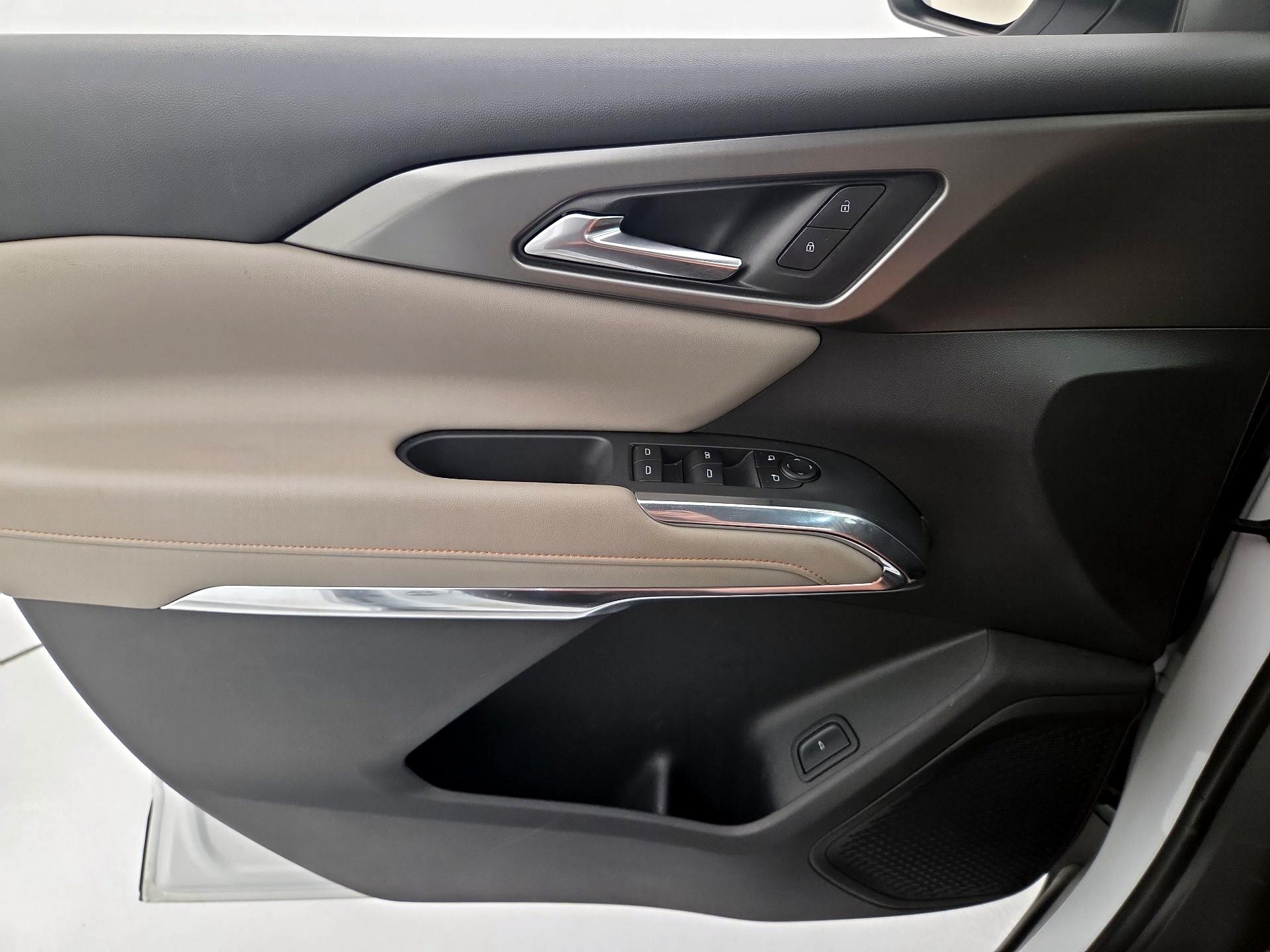 Thumbnail: 2025 Chevrolet Traverse - 12