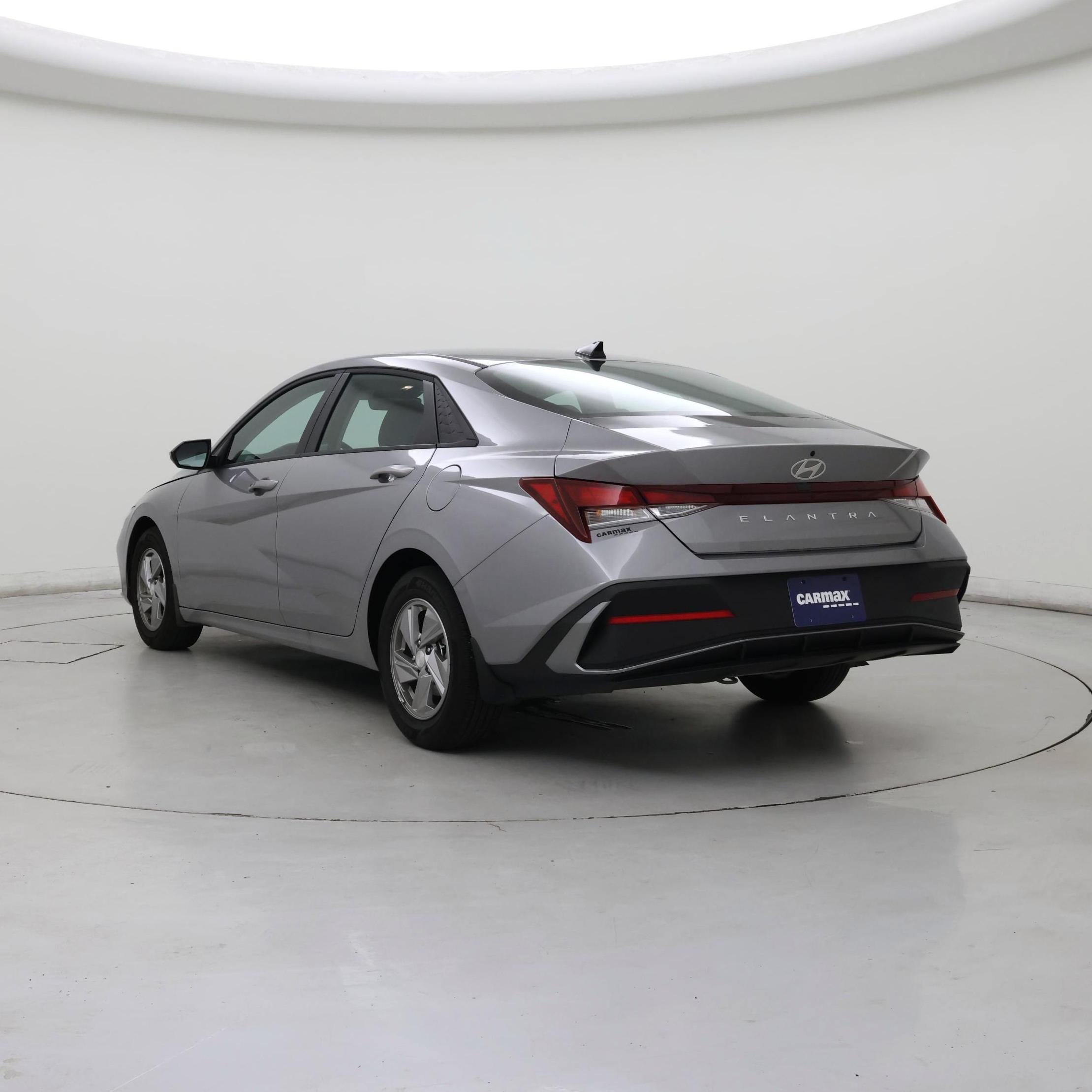 Thumbnail: 2025 Hyundai Elantra - 2