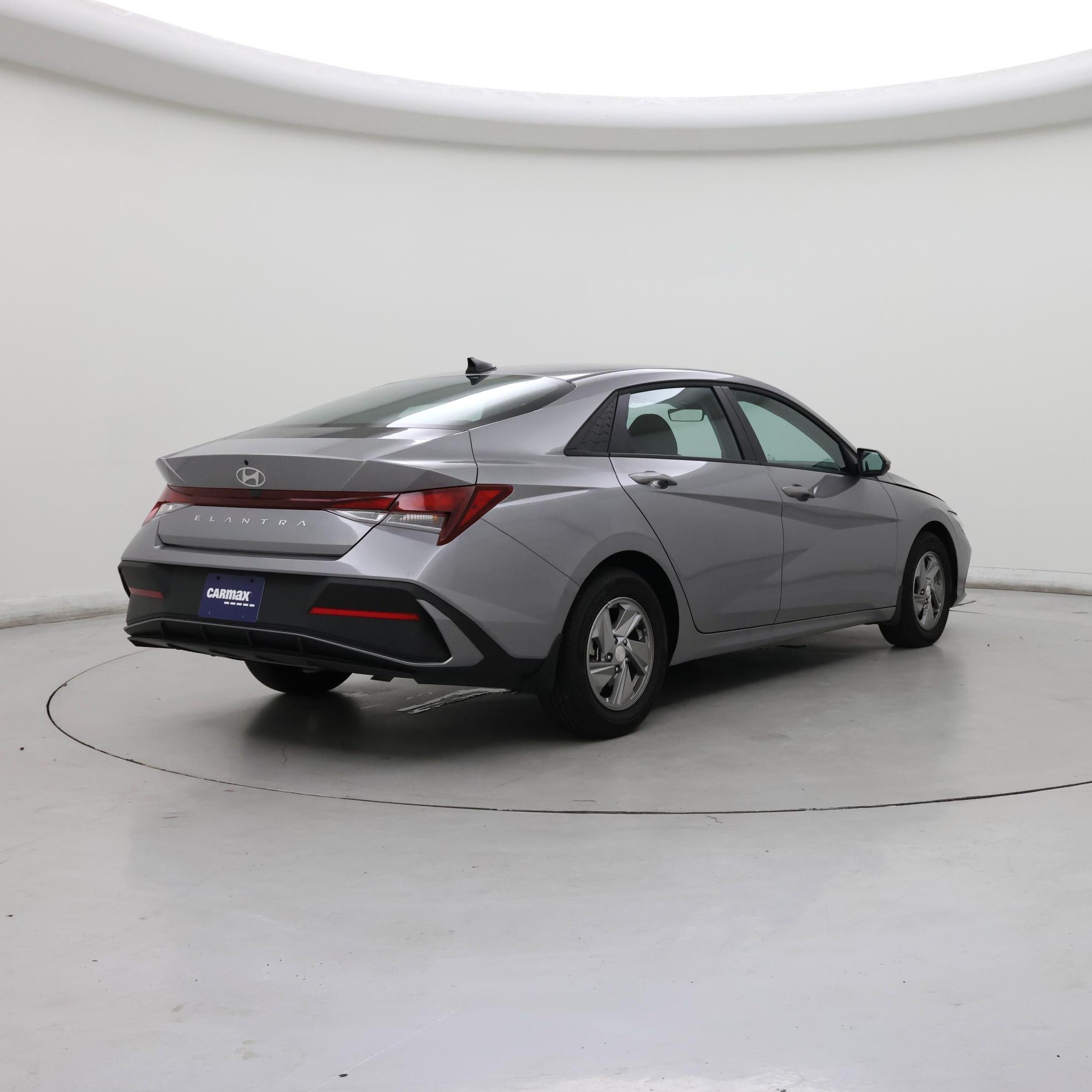 Thumbnail: 2025 Hyundai Elantra - 8