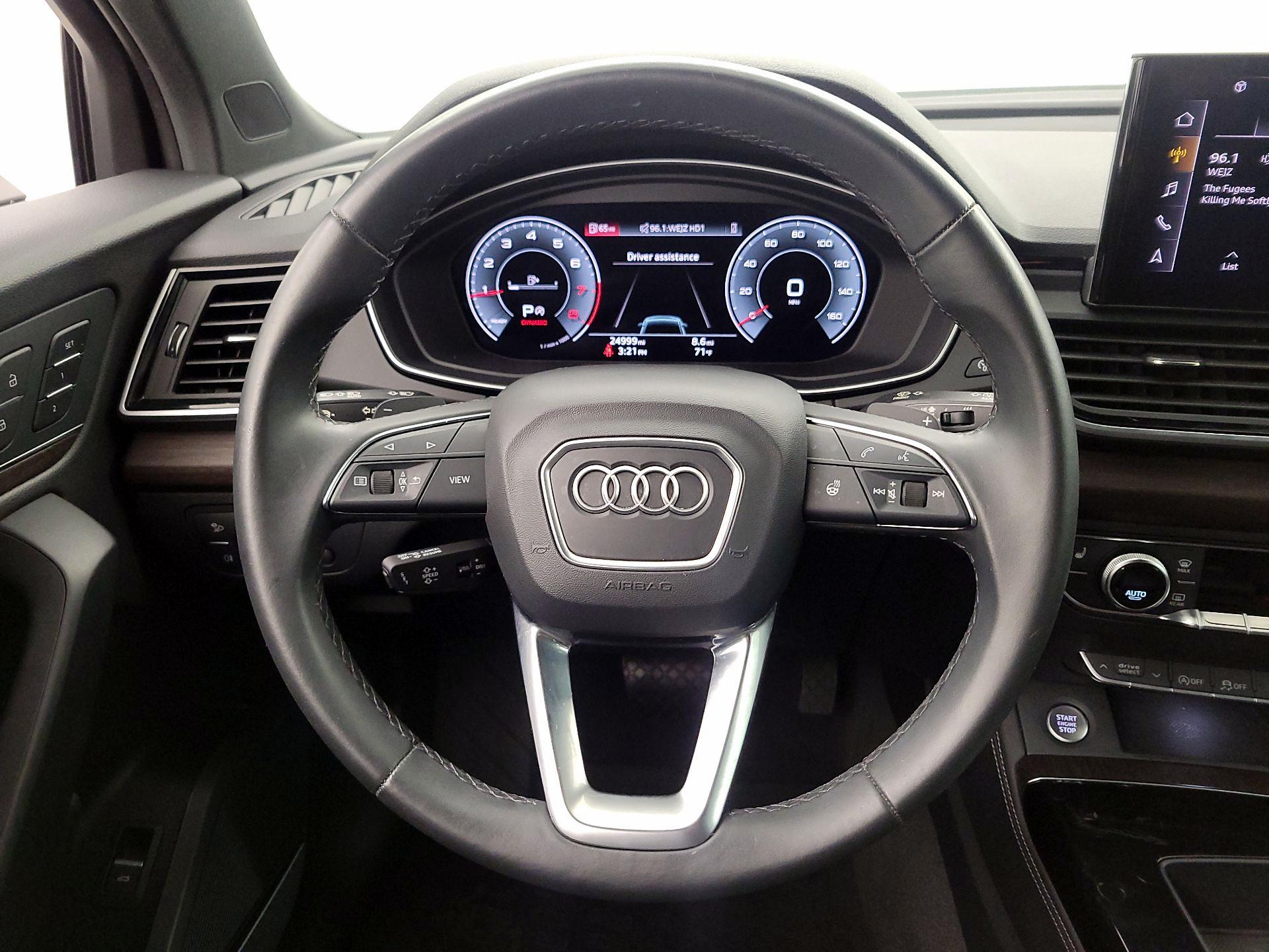Thumbnail: 2023 Audi Q5 - 10