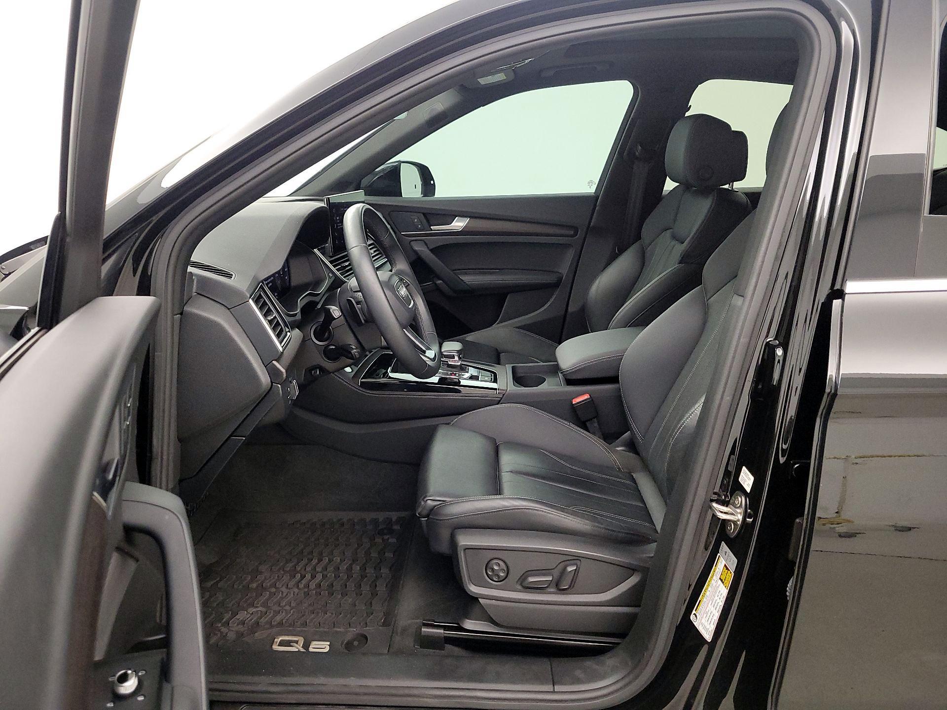 Thumbnail: 2023 Audi Q5 - 11