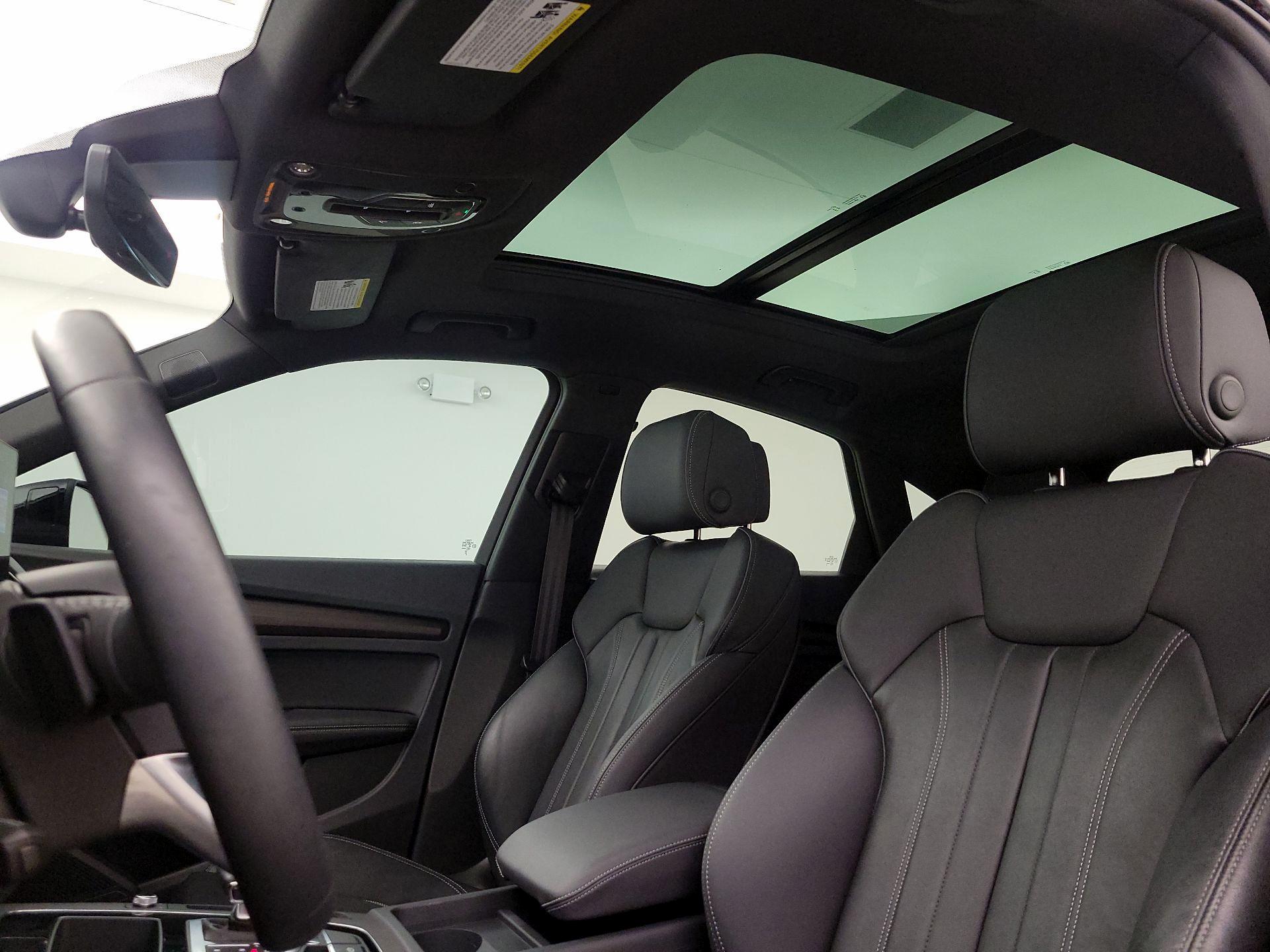 Thumbnail: 2023 Audi Q5 - 19