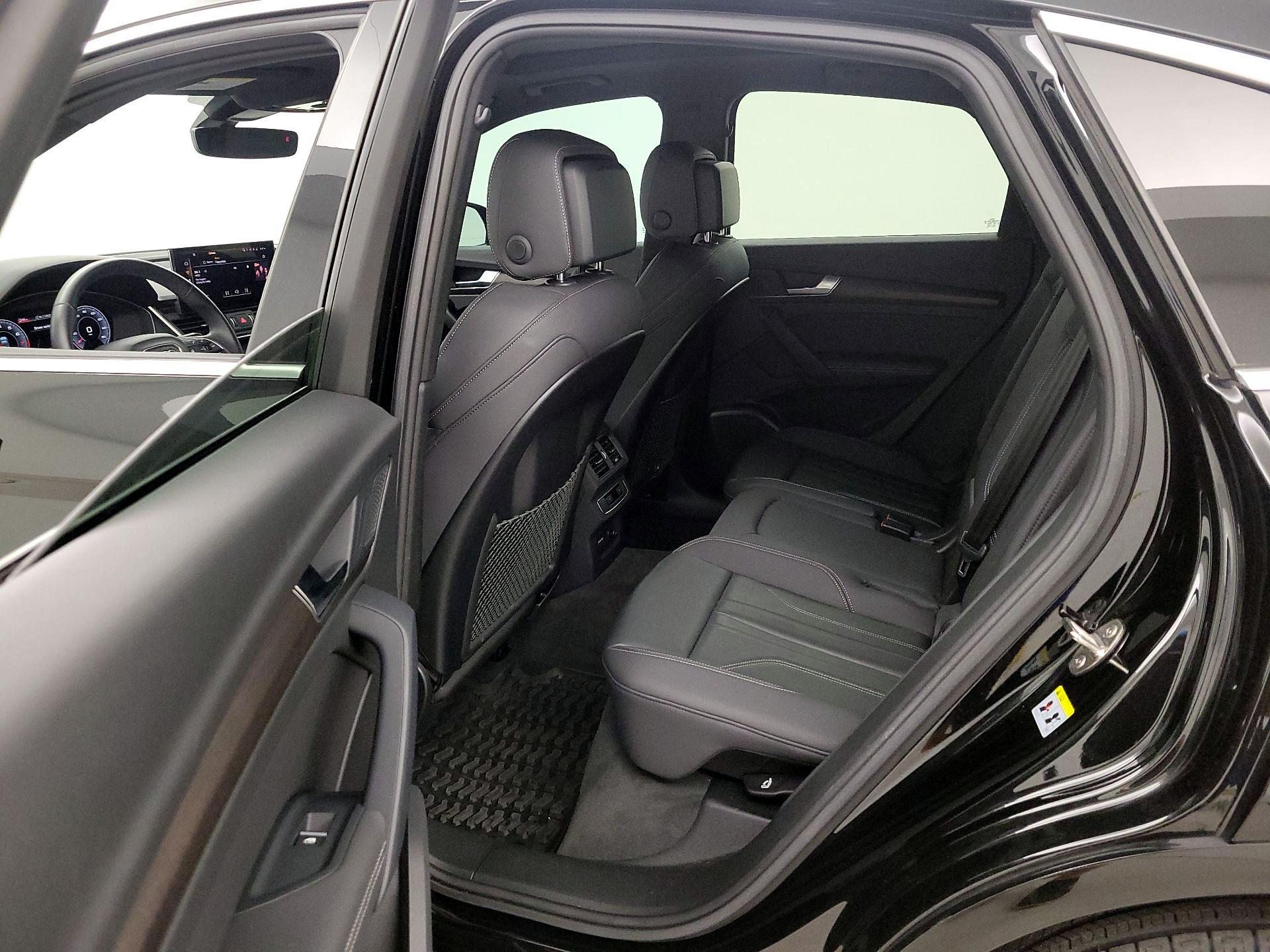 Thumbnail: 2023 Audi Q5 - 20