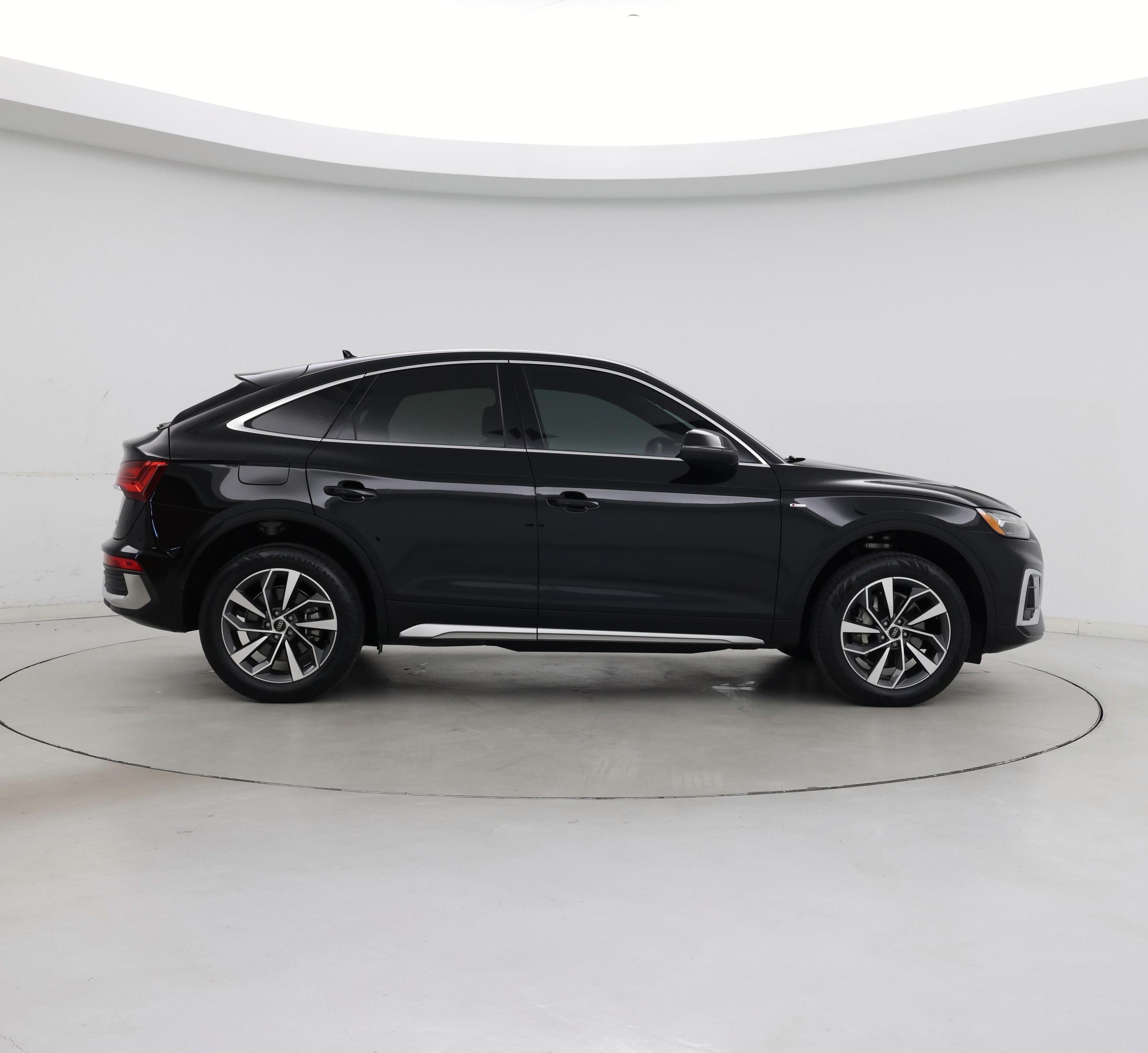 Thumbnail: 2023 Audi Q5 - 7