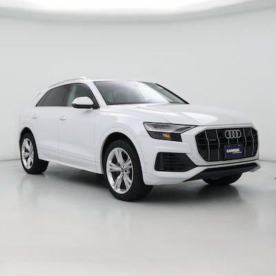 2023 Audi Q8 Premium Plus