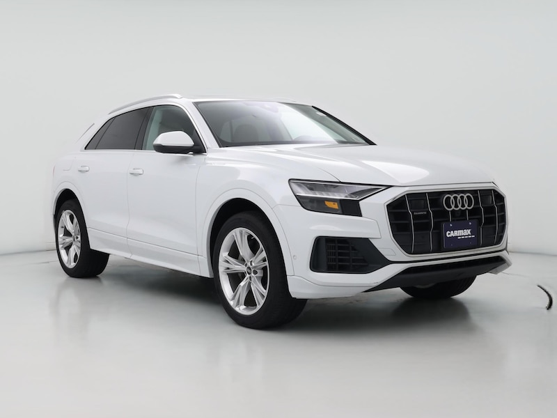 2023 Audi Q8 Premium Plus