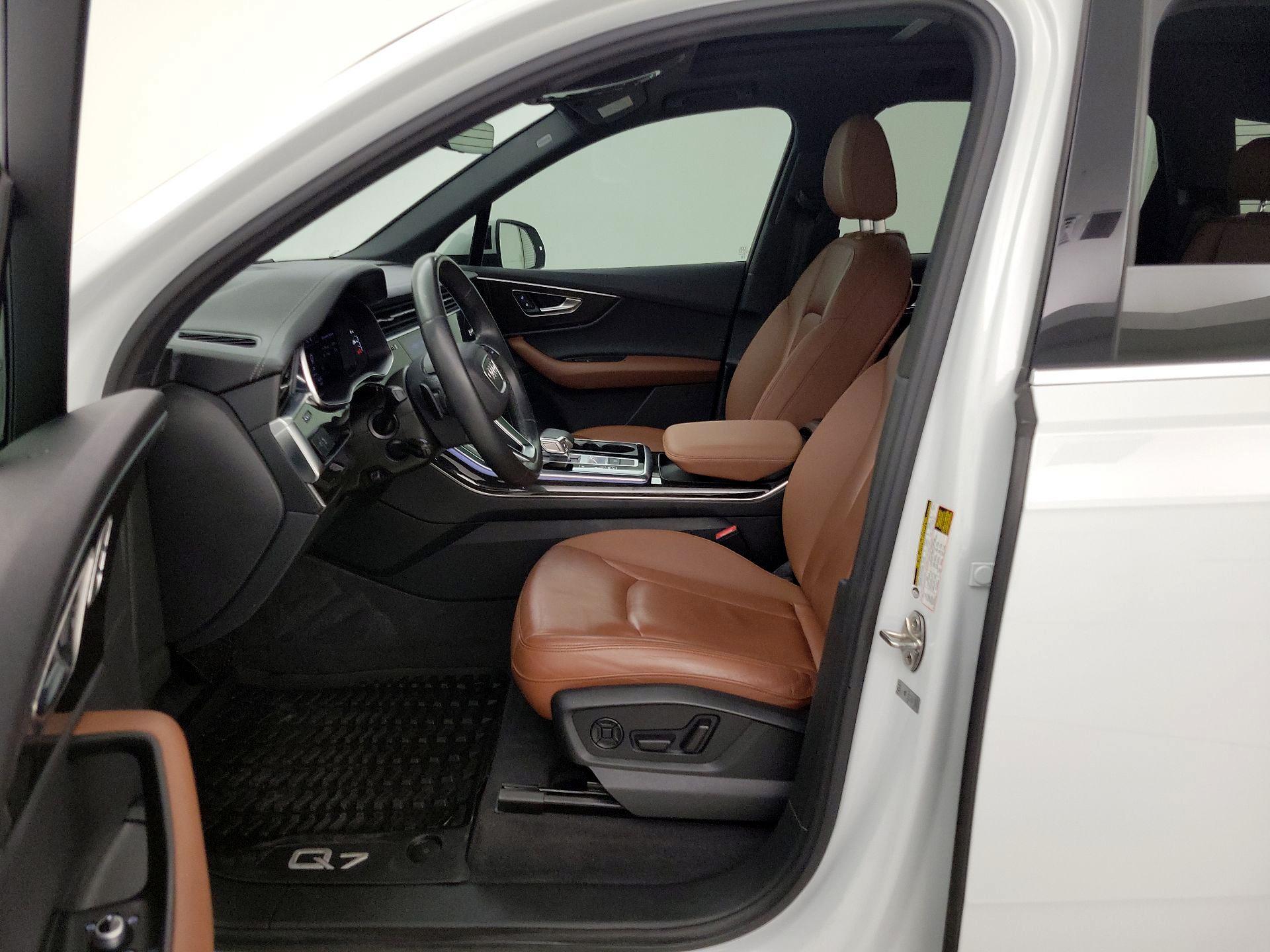Thumbnail: 2023 Audi Q7 - 11