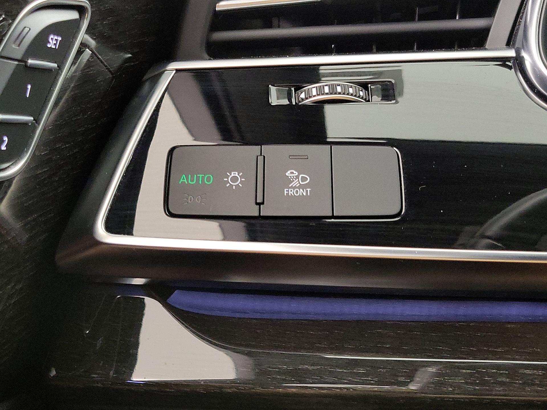 Thumbnail: 2023 Audi Q7 - 13