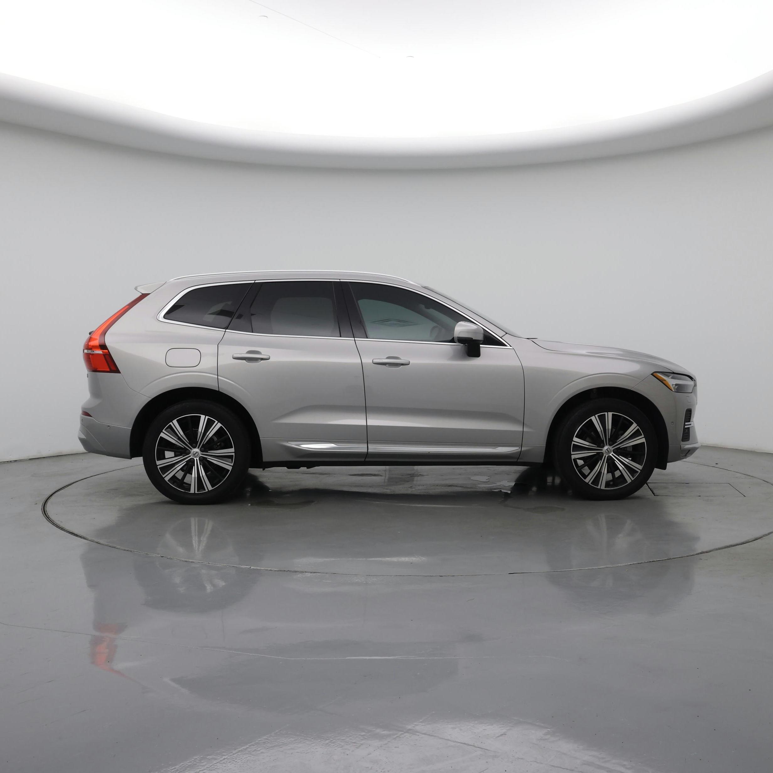 Thumbnail: 2023 Volvo XC60 - 7