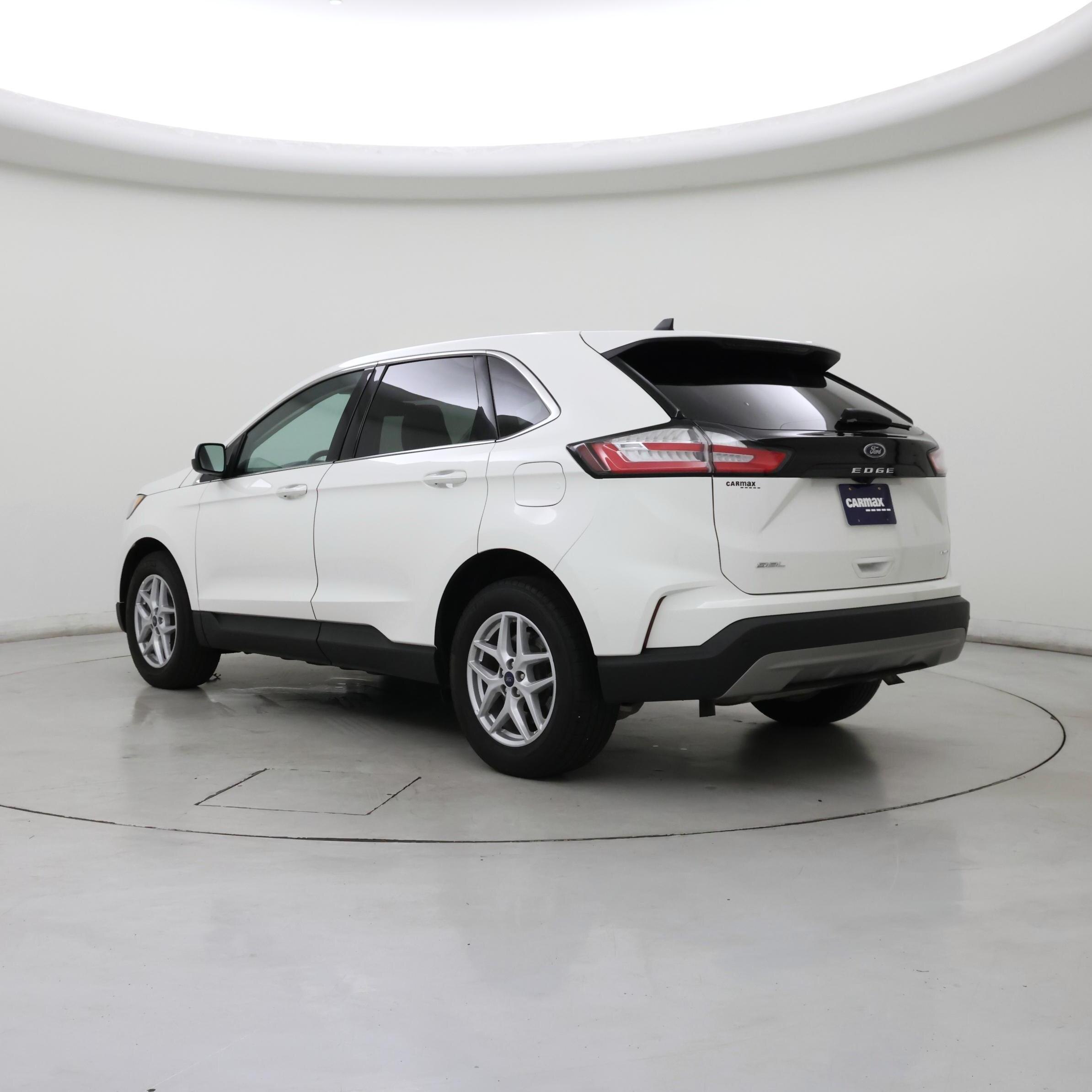 Thumbnail: 2022 Ford Edge - 2