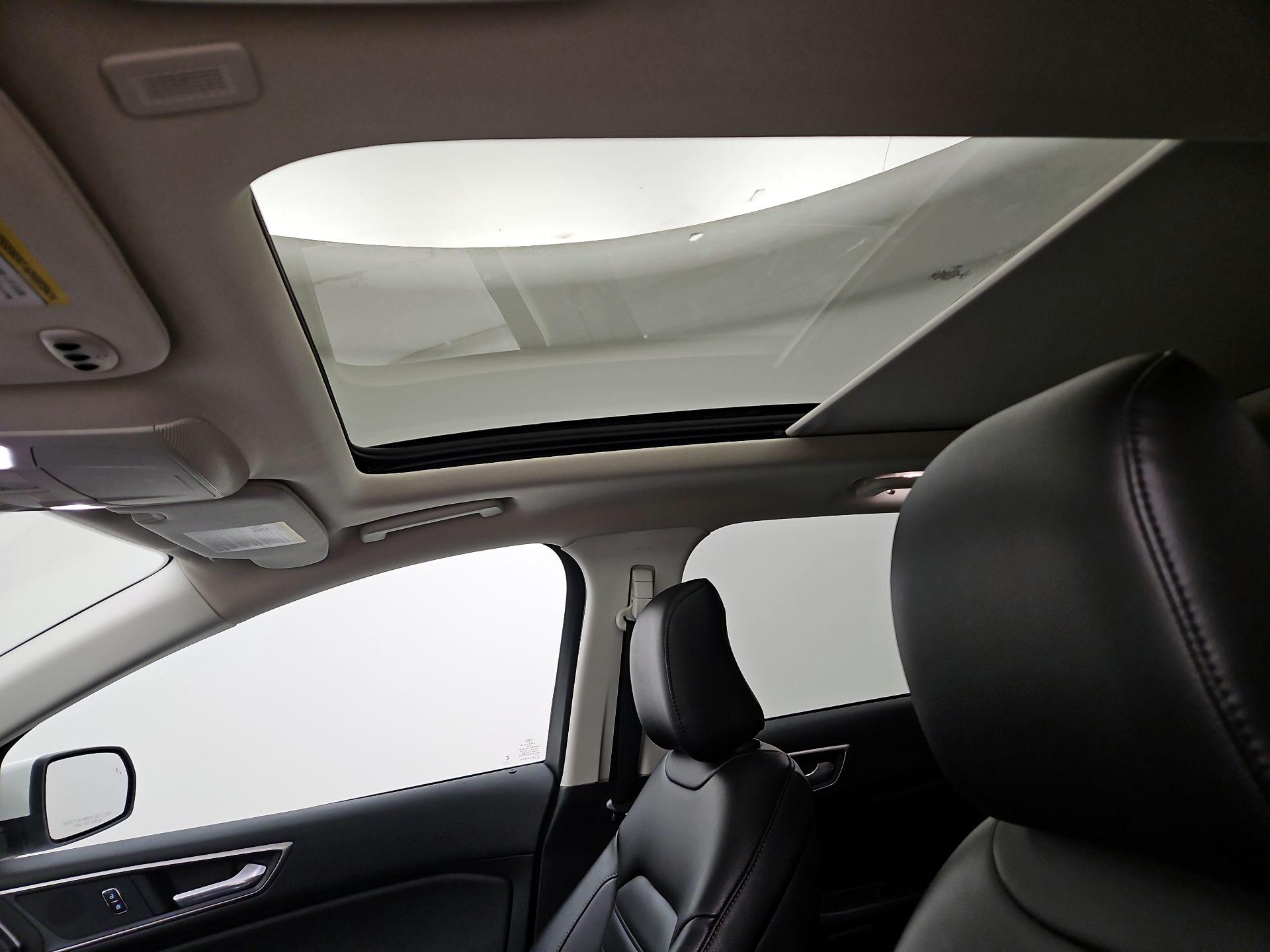 Thumbnail: 2022 Ford Edge - 19