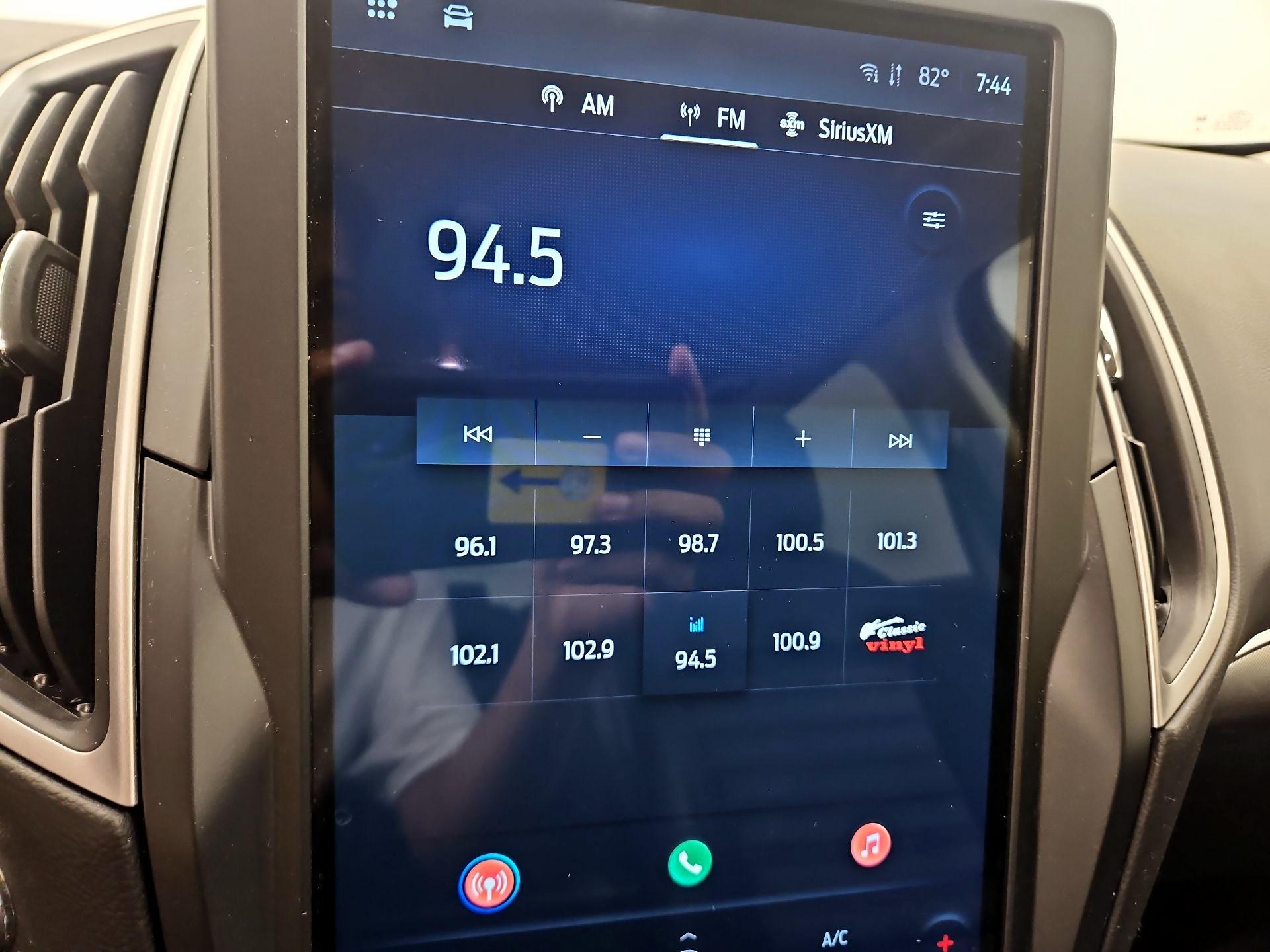 Thumbnail: 2022 Ford Edge - 15