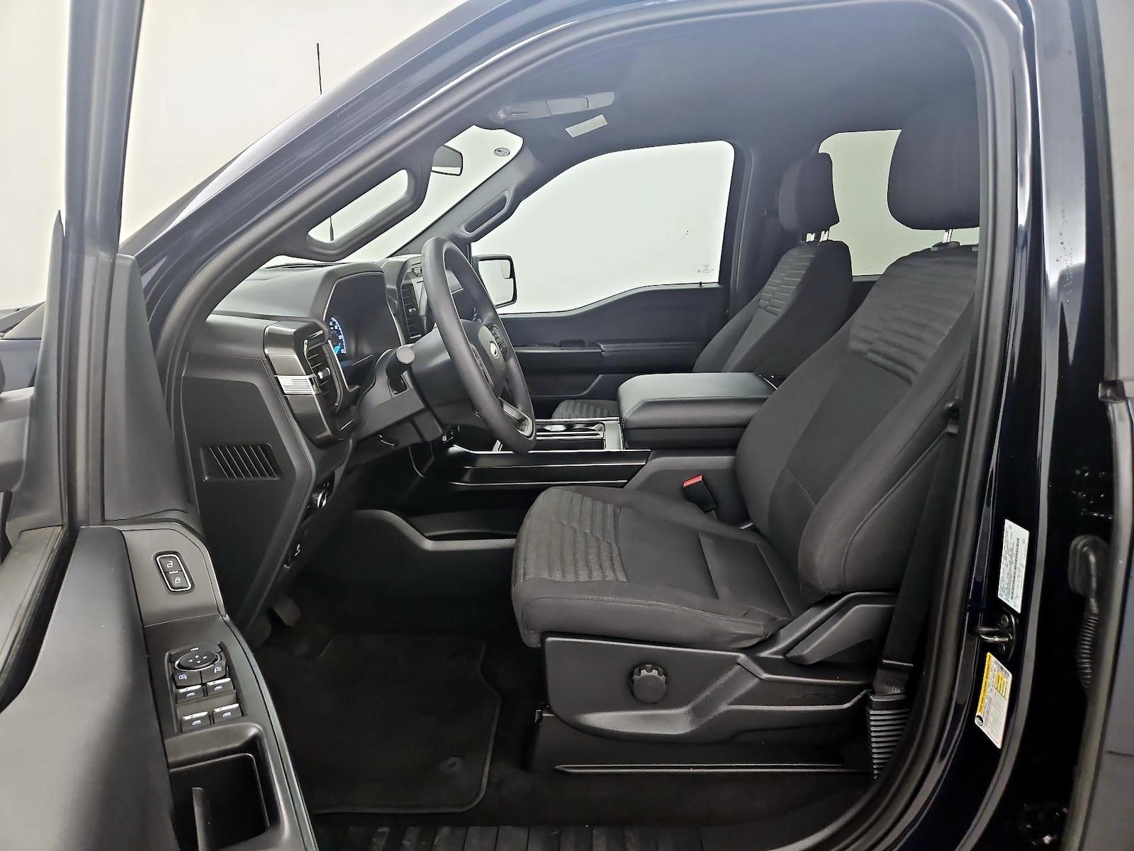 2023 Ford F-150 XL - Photo 12