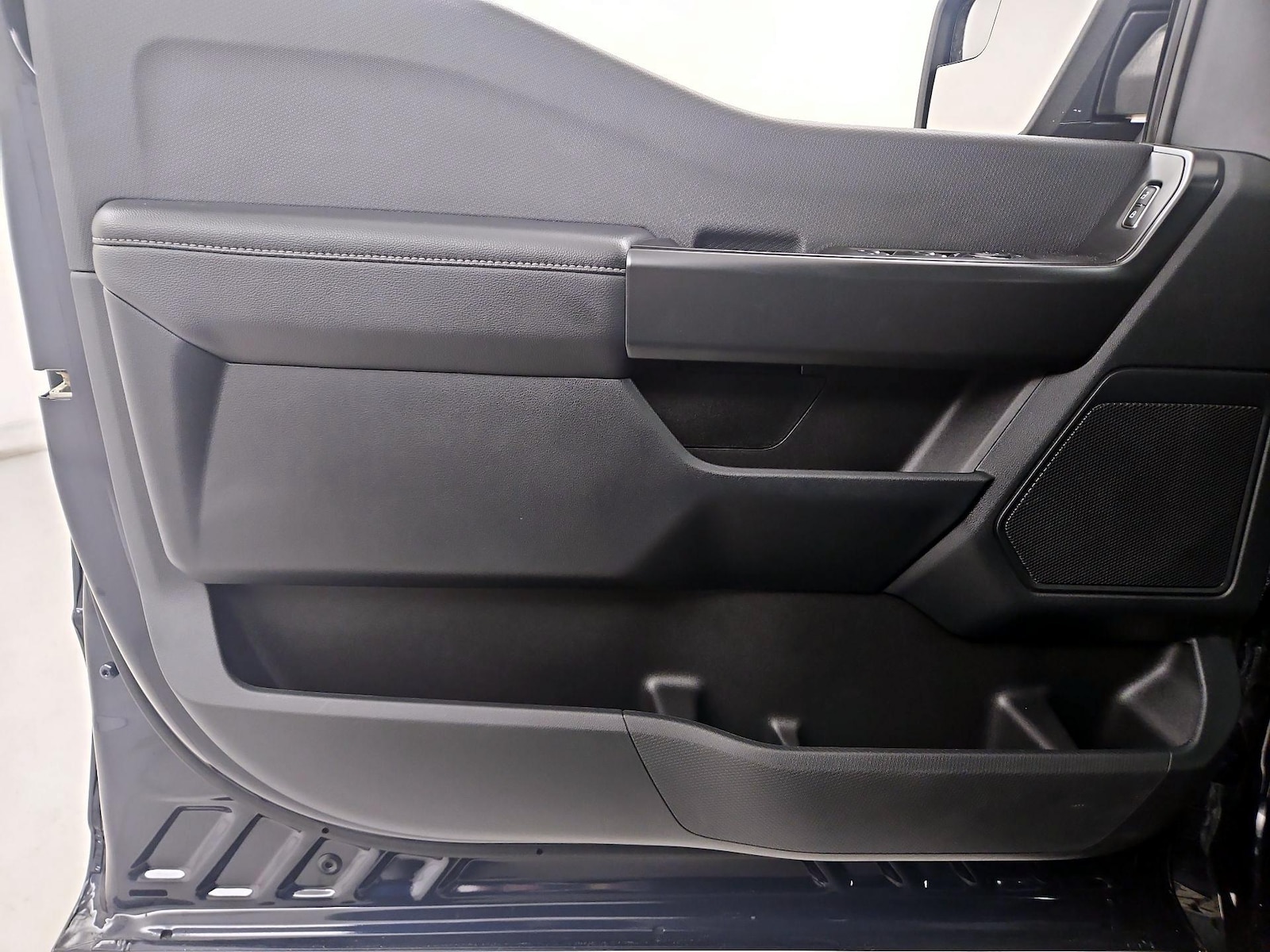 2023 Ford F-150 XL - Photo 13