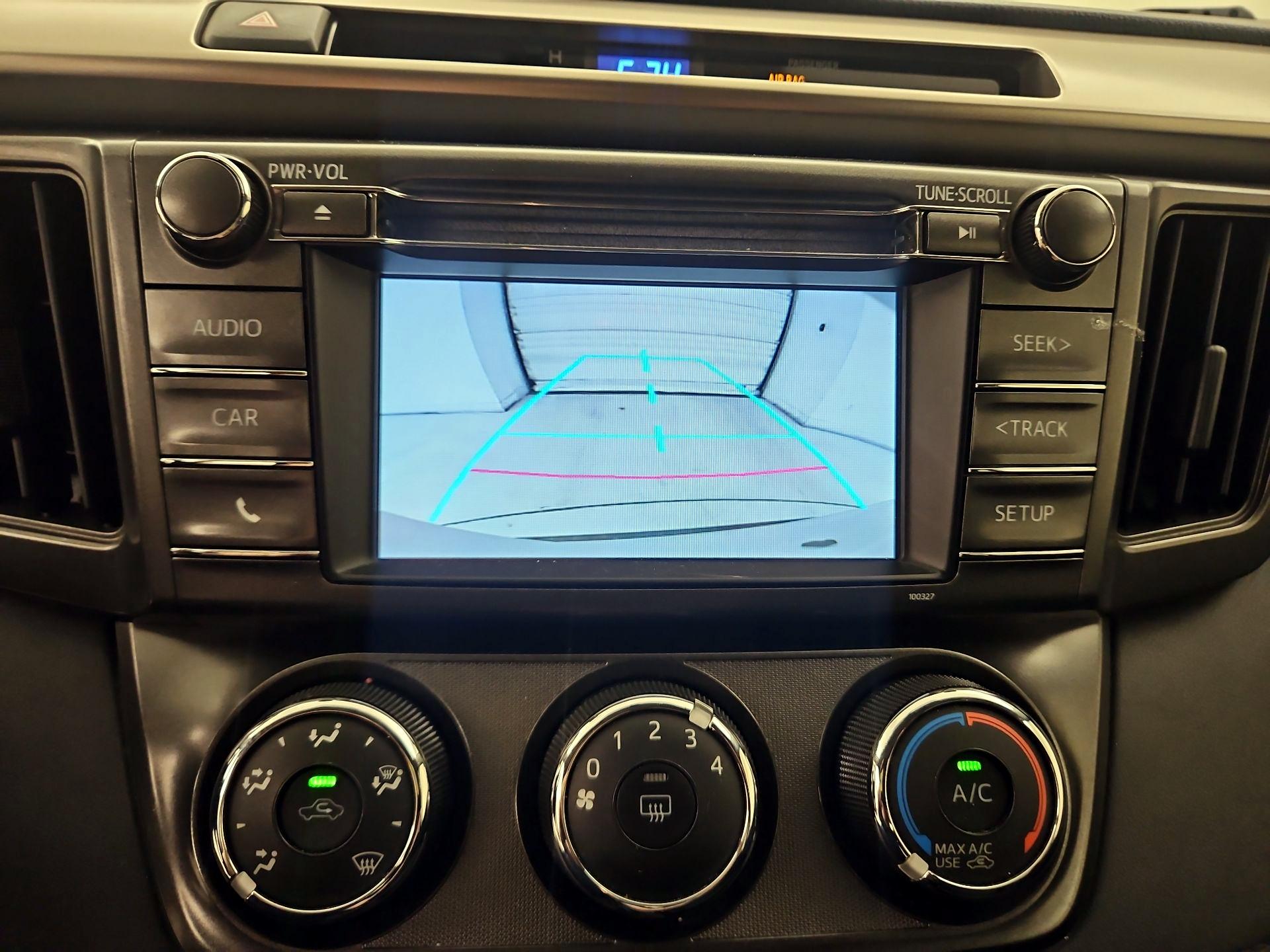 Thumbnail: 2014 Toyota RAV4 - 14