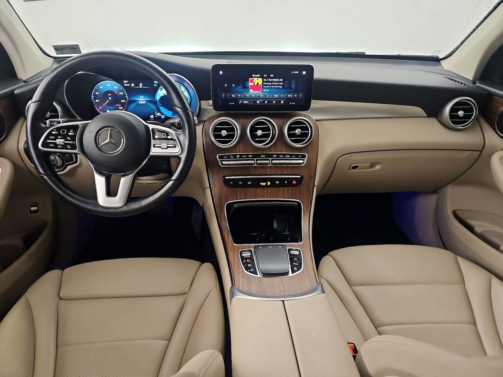 2022 Mercedes-Benz GLC GLC300 - Photo 10