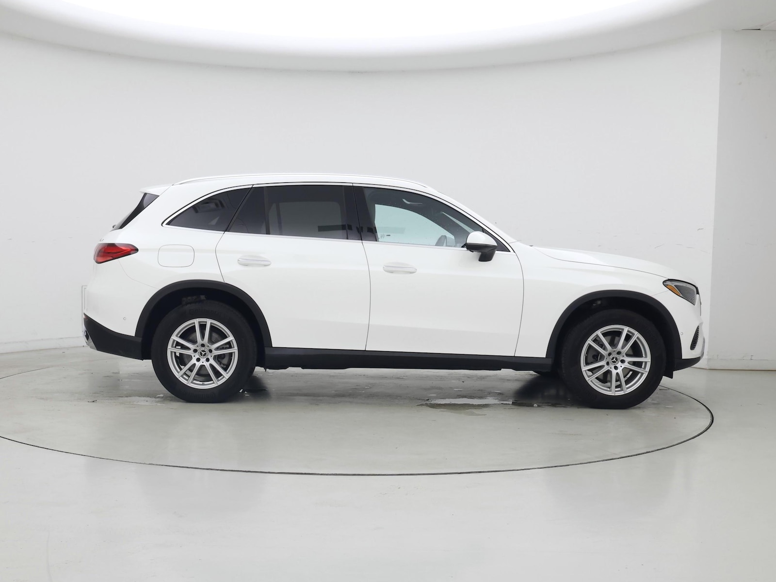 2025 Mercedes-Benz GLC Base - Photo 8