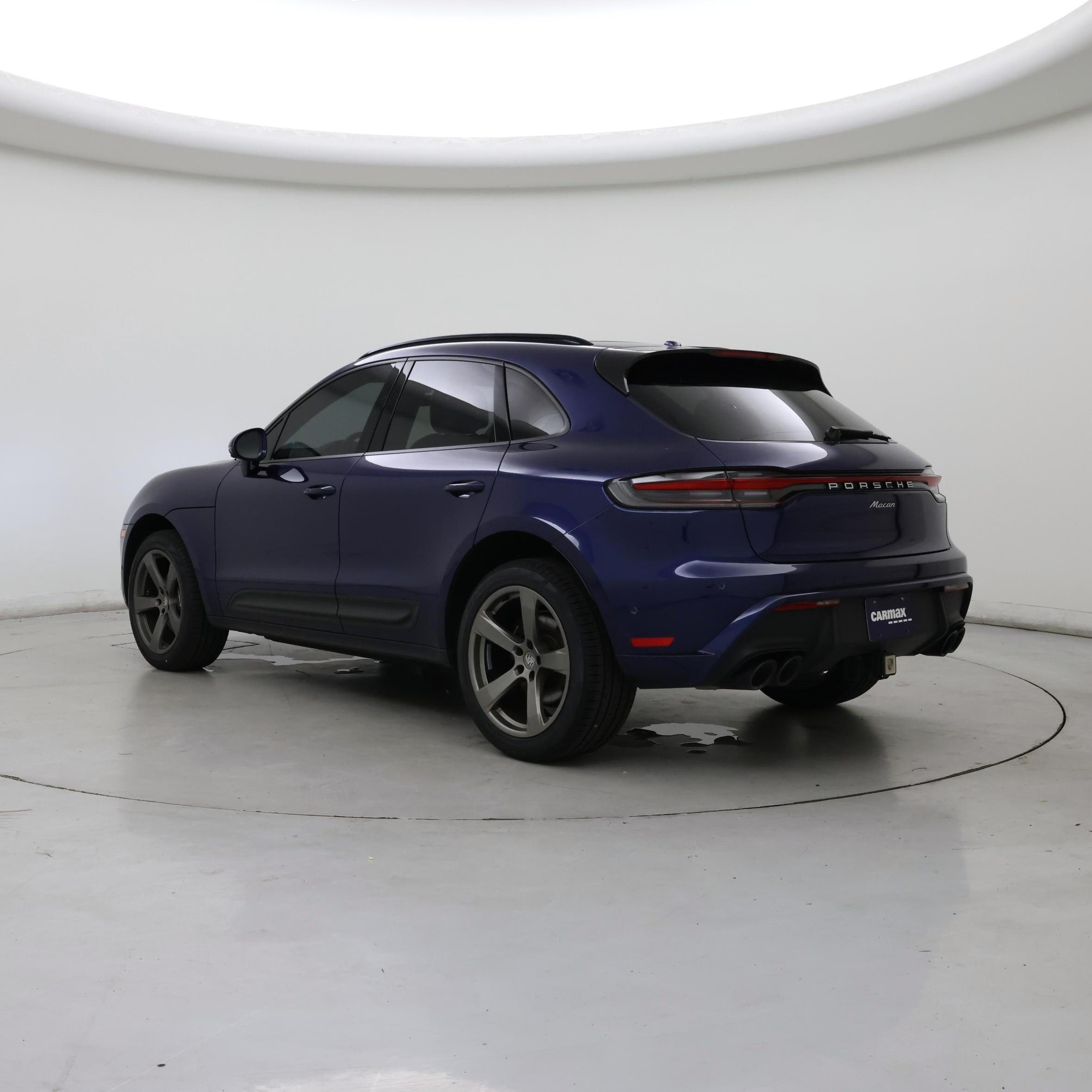 Thumbnail: 2023 Porsche Macan - 2