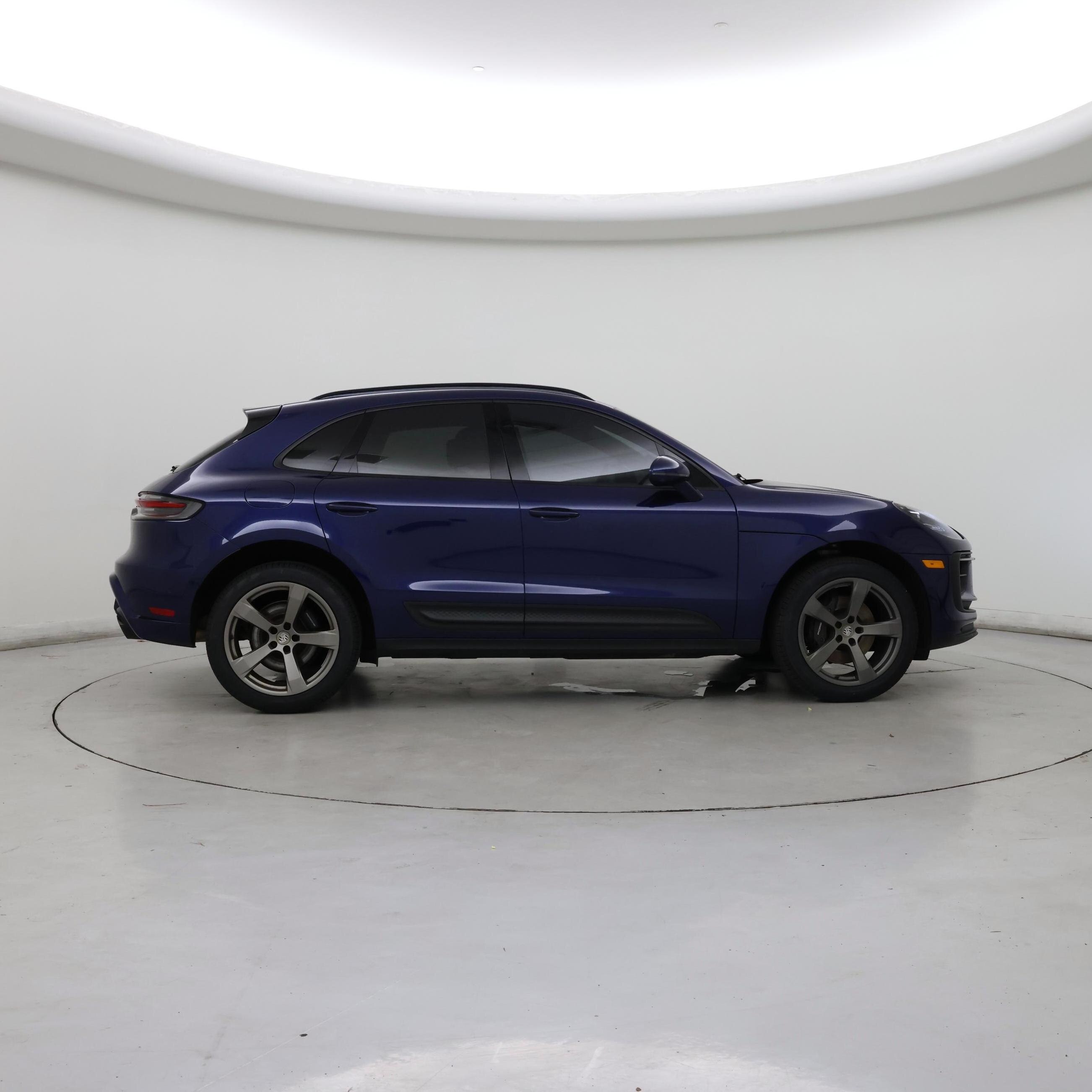 Thumbnail: 2023 Porsche Macan - 7
