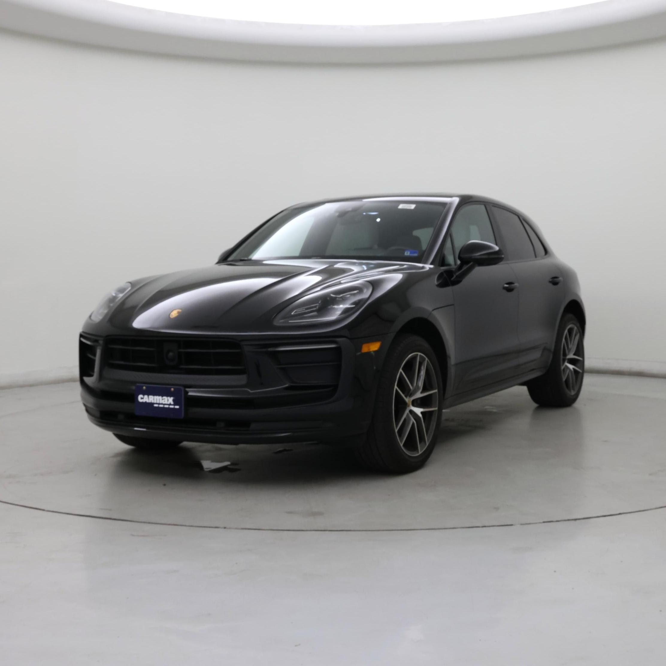 Thumbnail: 2023 Porsche Macan - 4