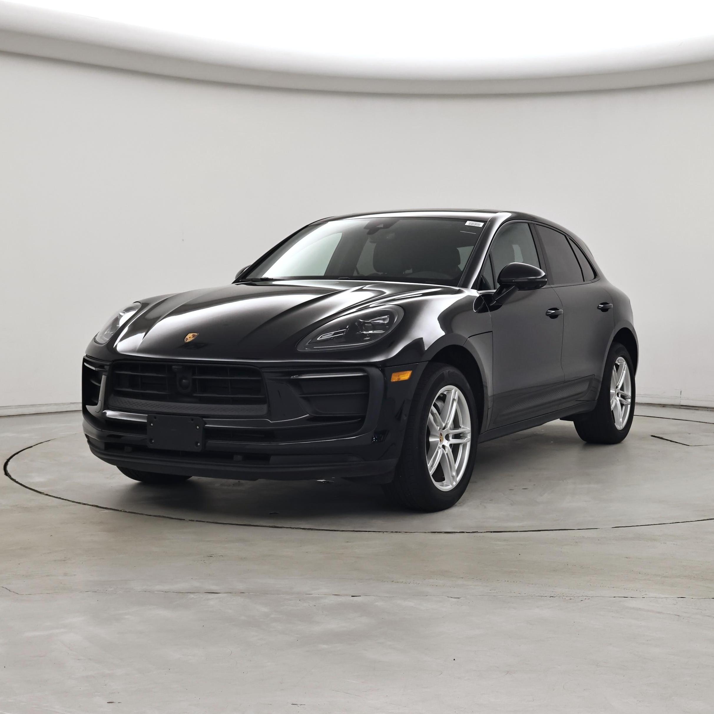 Thumbnail: 2023 Porsche Macan - 4