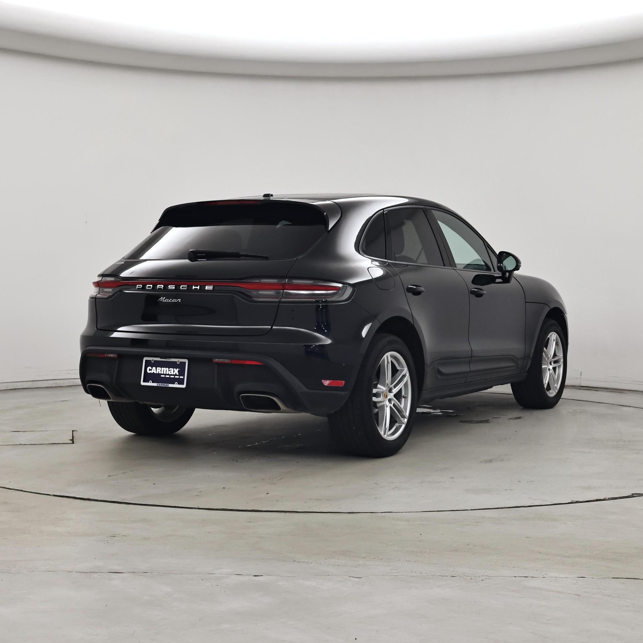 Thumbnail: 2023 Porsche Macan - 8