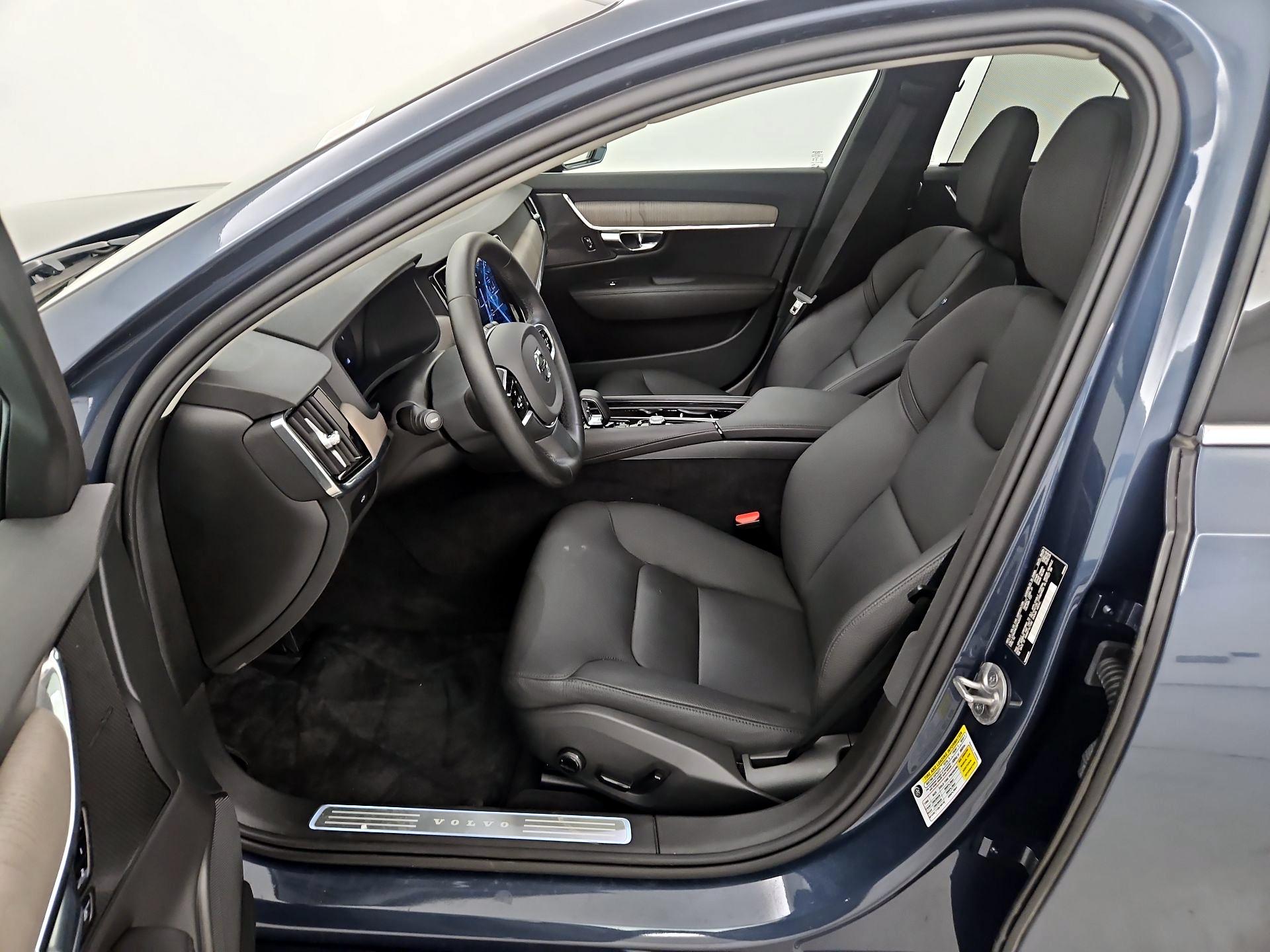 Thumbnail: 2024 Volvo S90 - 11